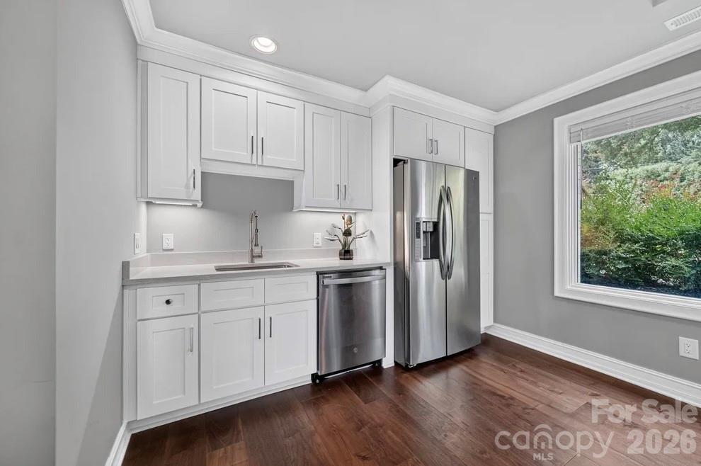 842 Linda Lane — Charlotte