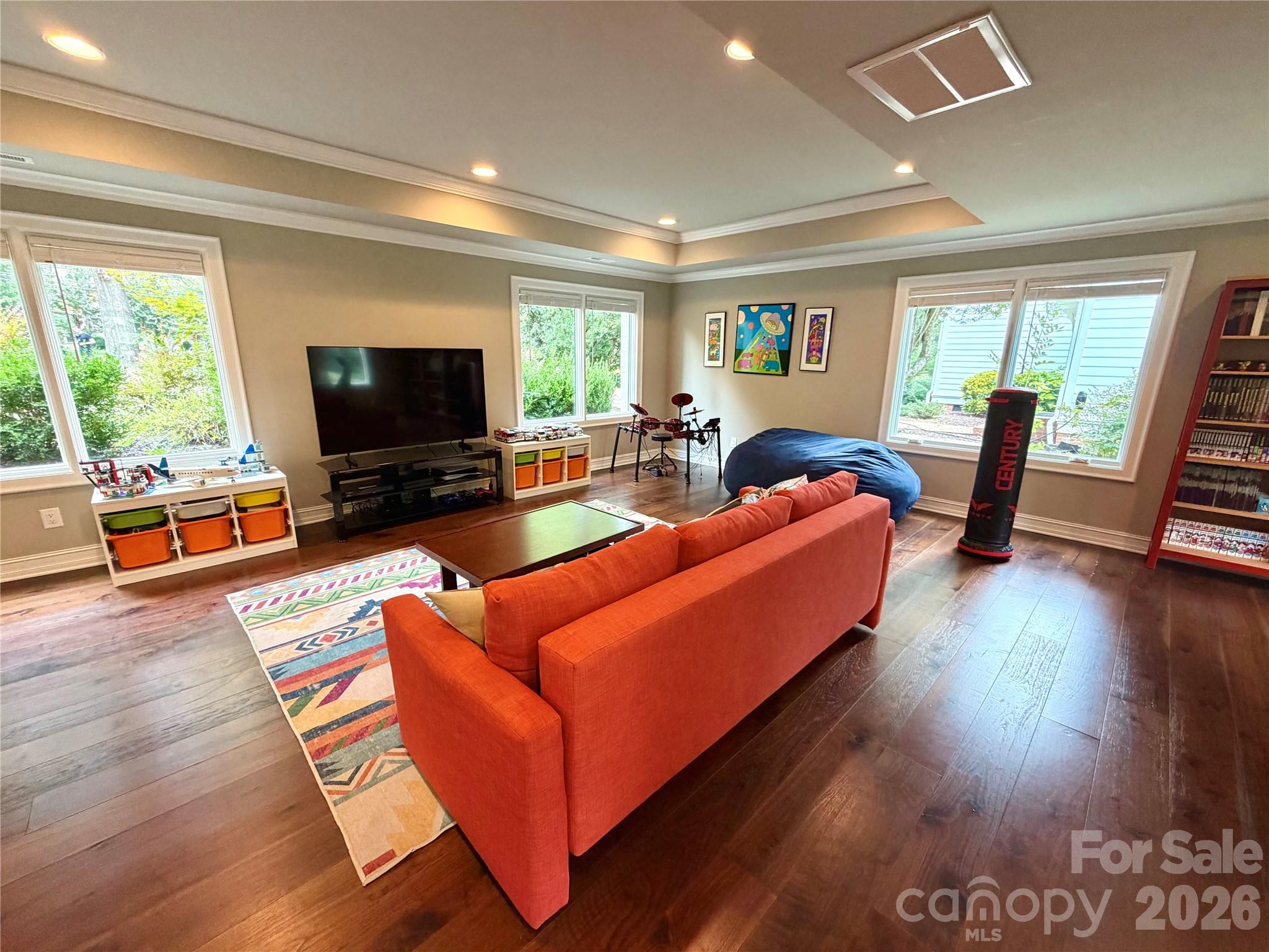 842 Linda Lane — Charlotte
