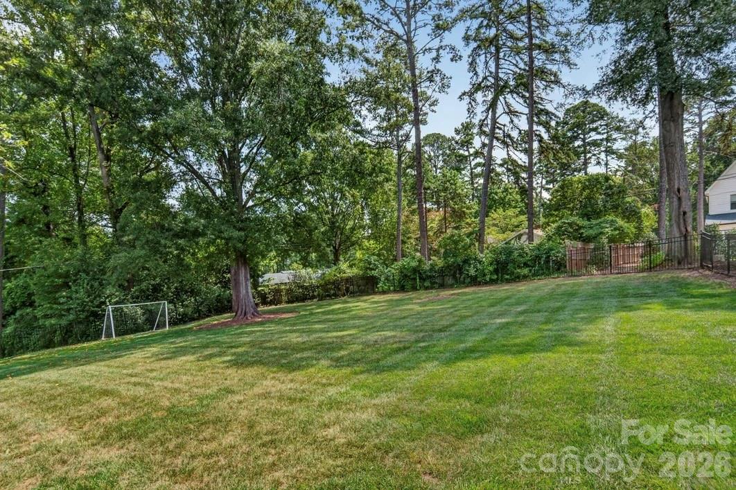 842 Linda Lane — Charlotte