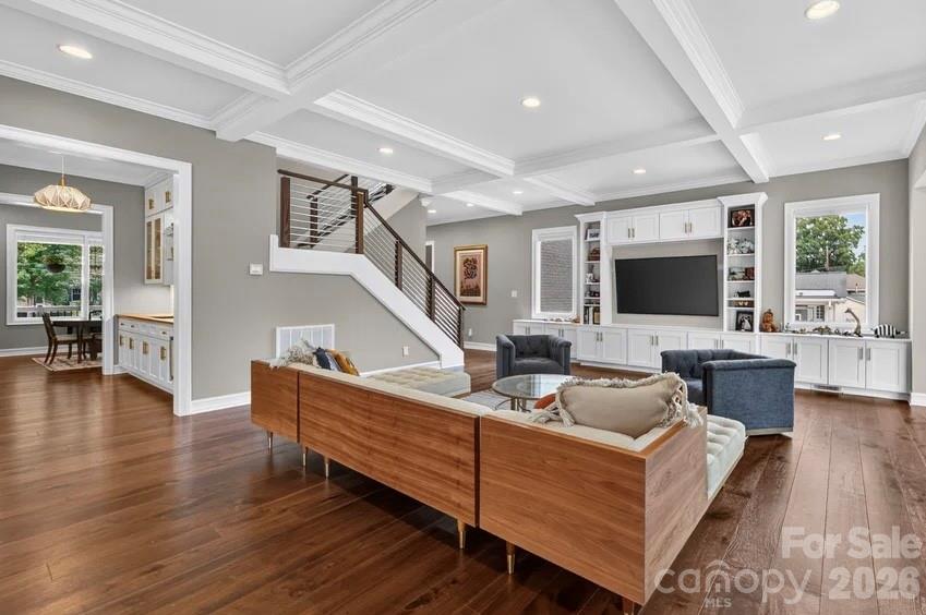 842 Linda Lane — Charlotte