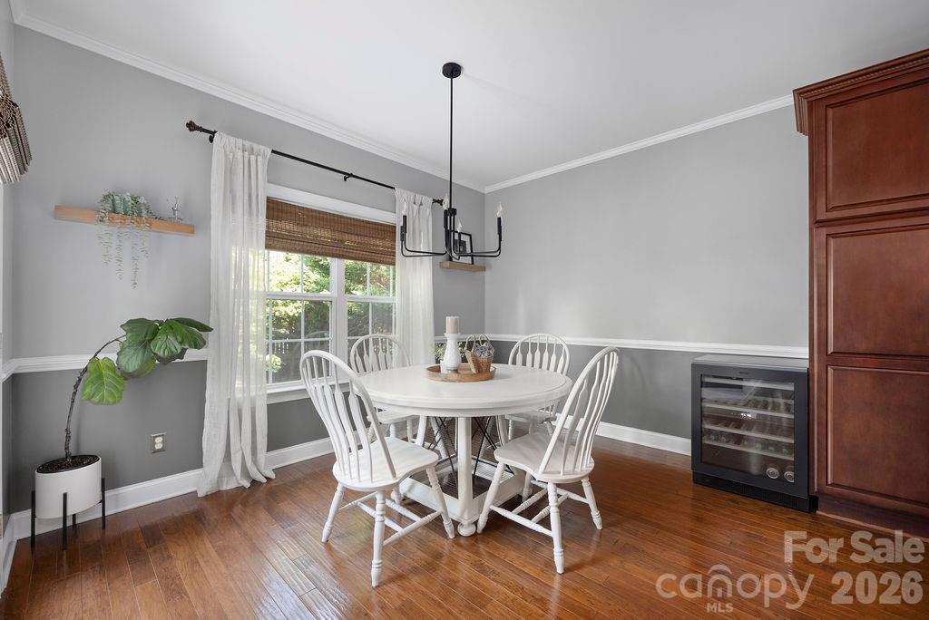 6519 Olmsford Drive — Huntersville