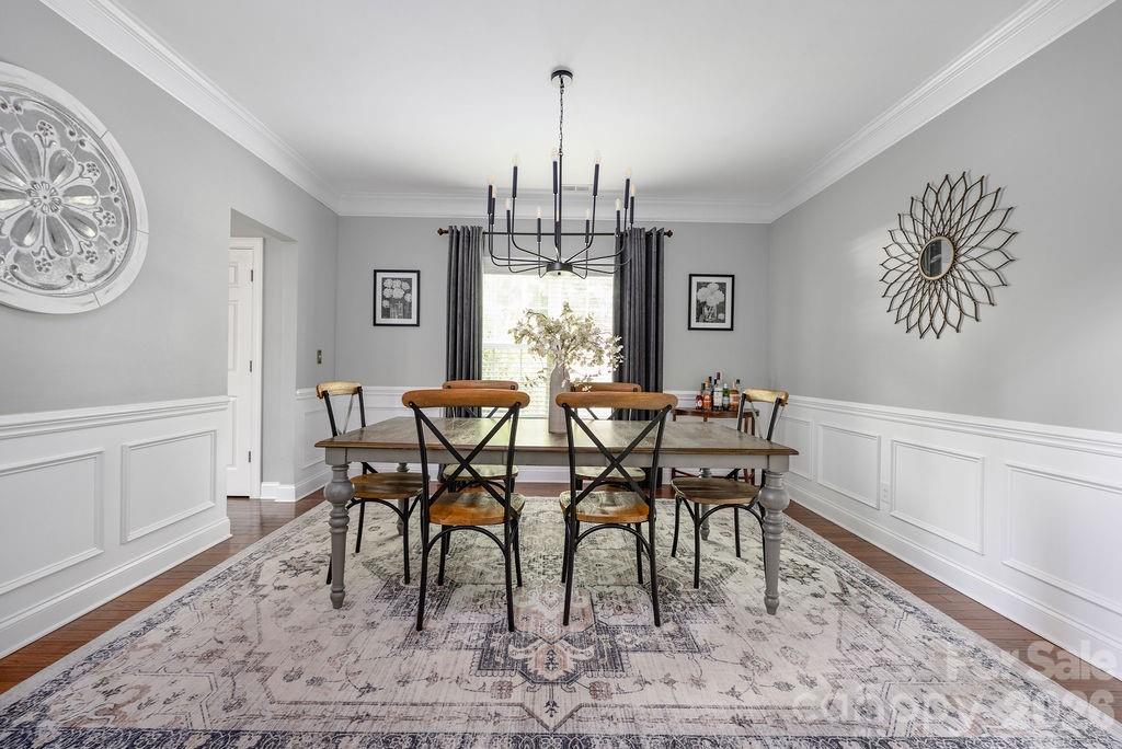 6519 Olmsford Drive — Huntersville