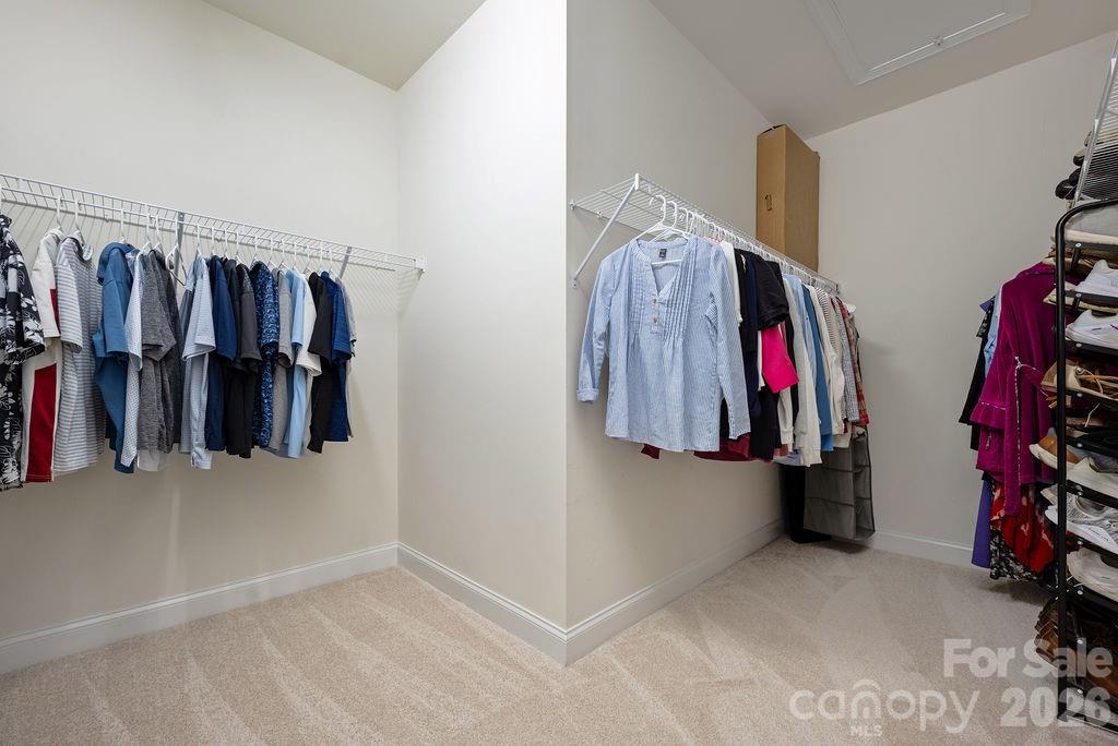 6519 Olmsford Drive — Huntersville