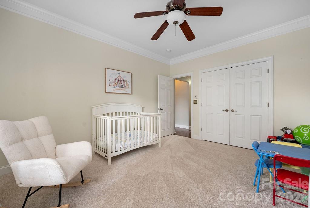 6519 Olmsford Drive — Huntersville