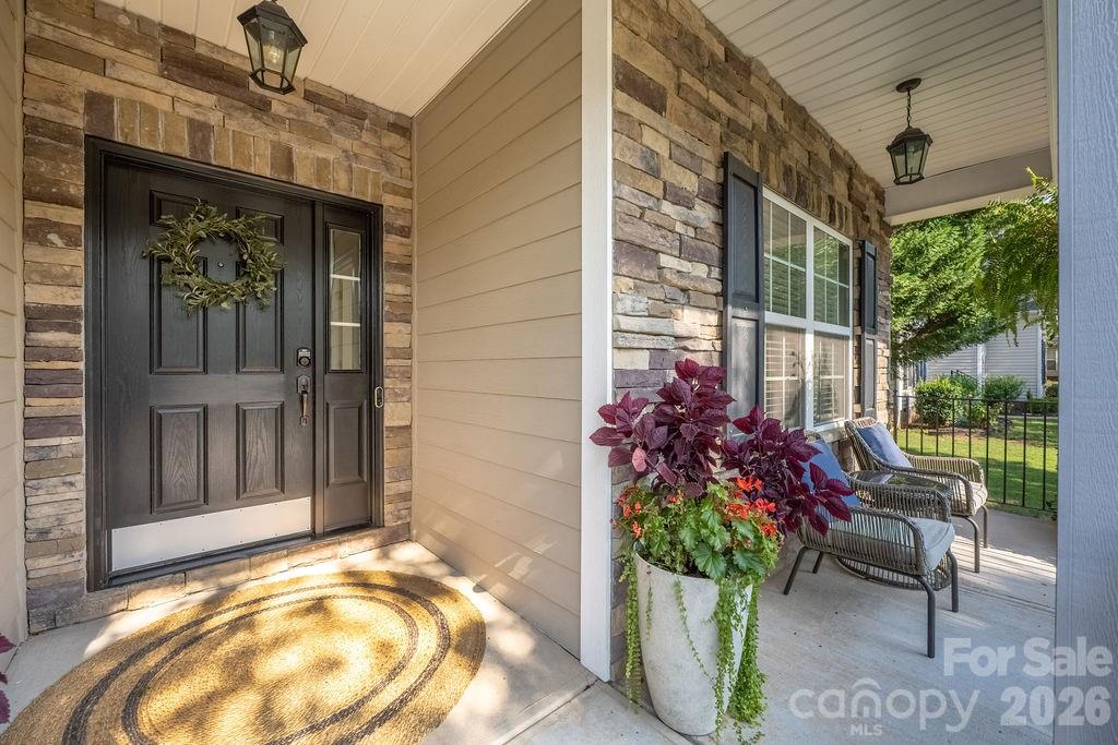 6519 Olmsford Drive — Huntersville