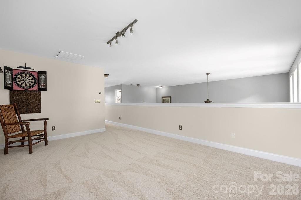 6519 Olmsford Drive — Huntersville