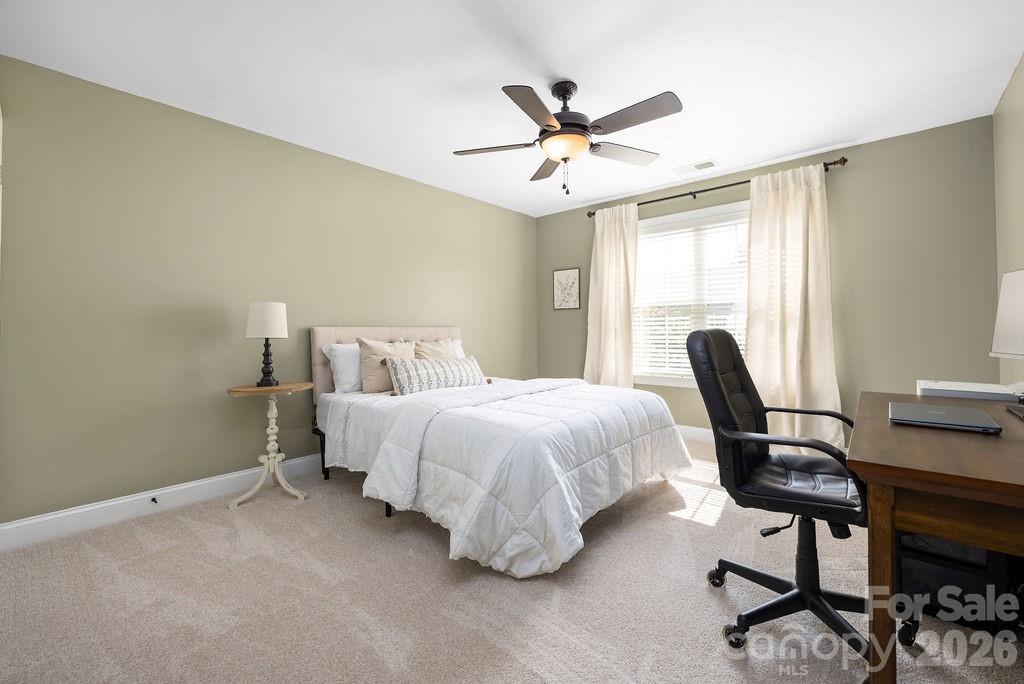 6519 Olmsford Drive — Huntersville
