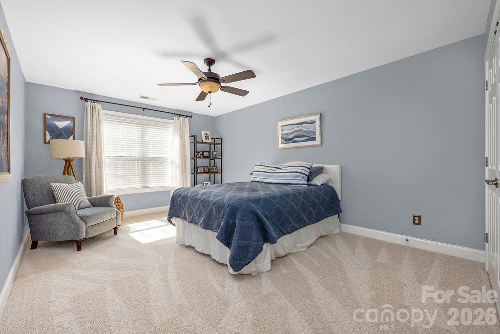 6519 Olmsford Drive — Huntersville