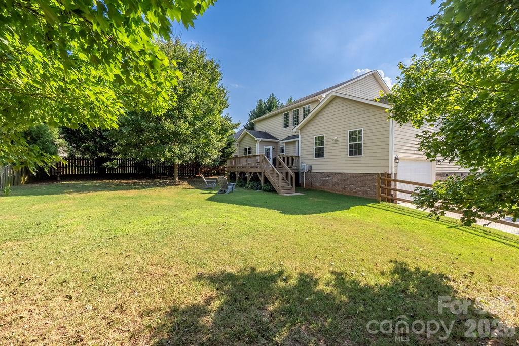 6519 Olmsford Drive — Huntersville