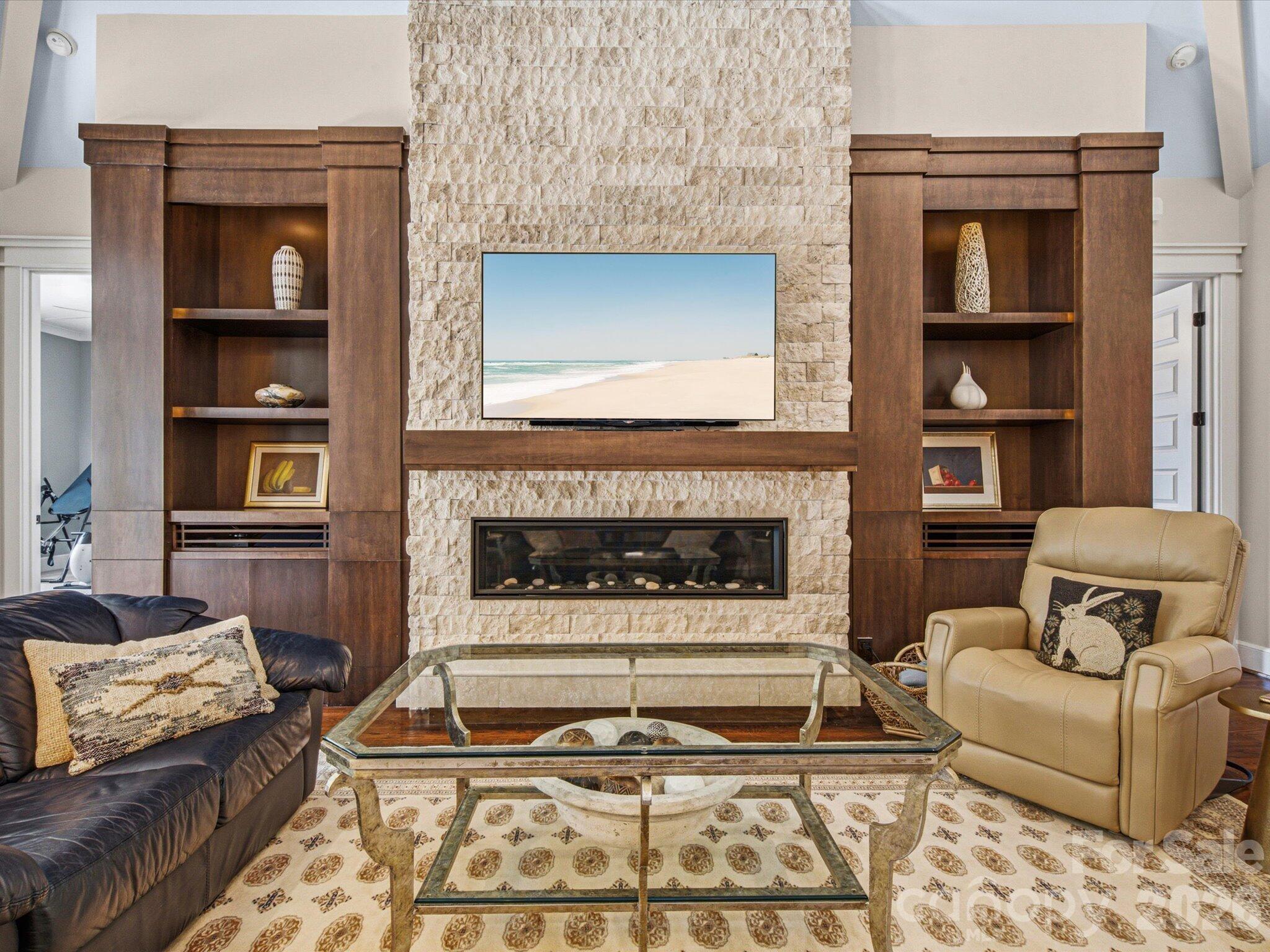 4099 Persimmon Road — Lancaster