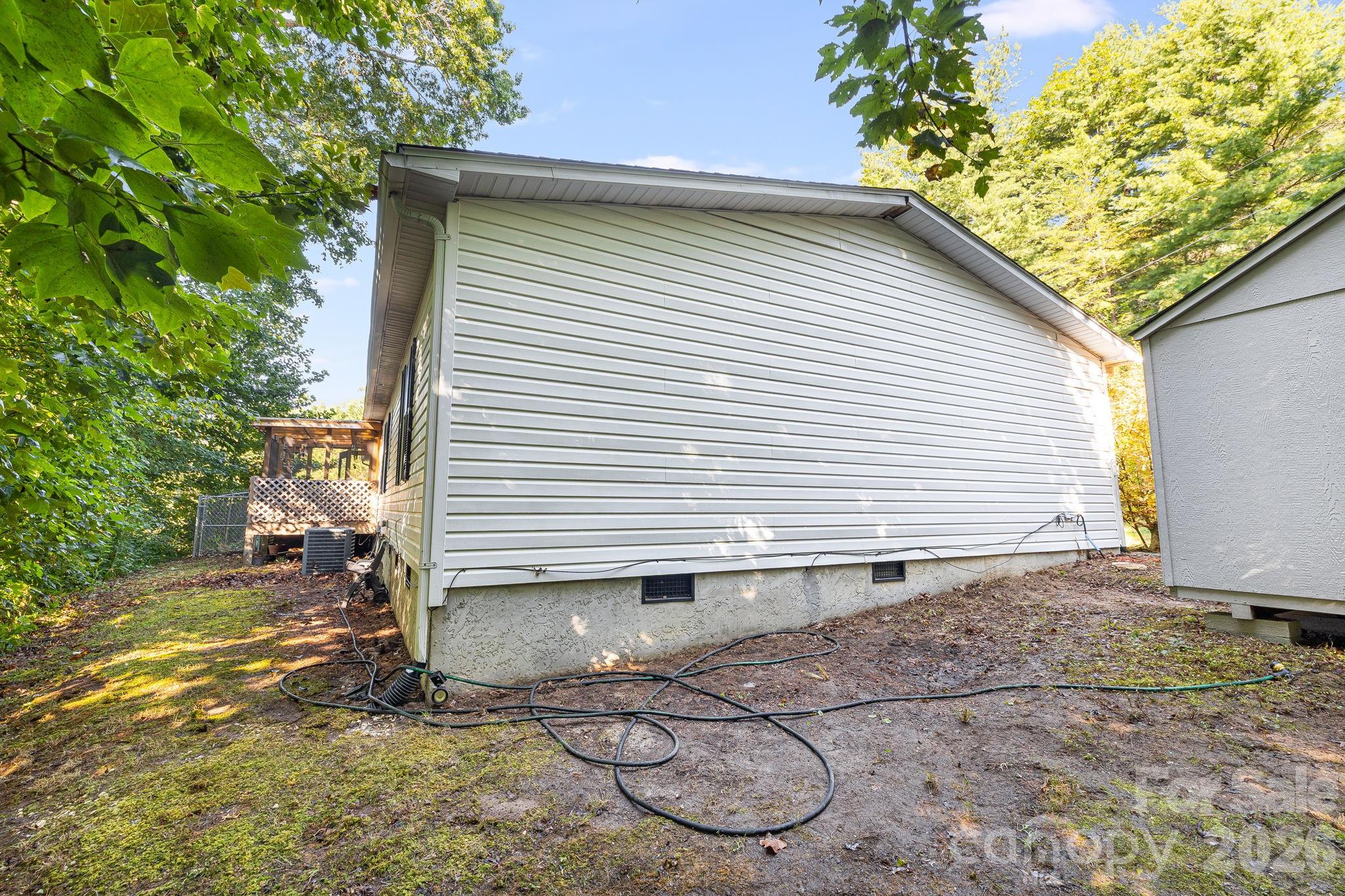 96 Fallswood Court — Hendersonville
