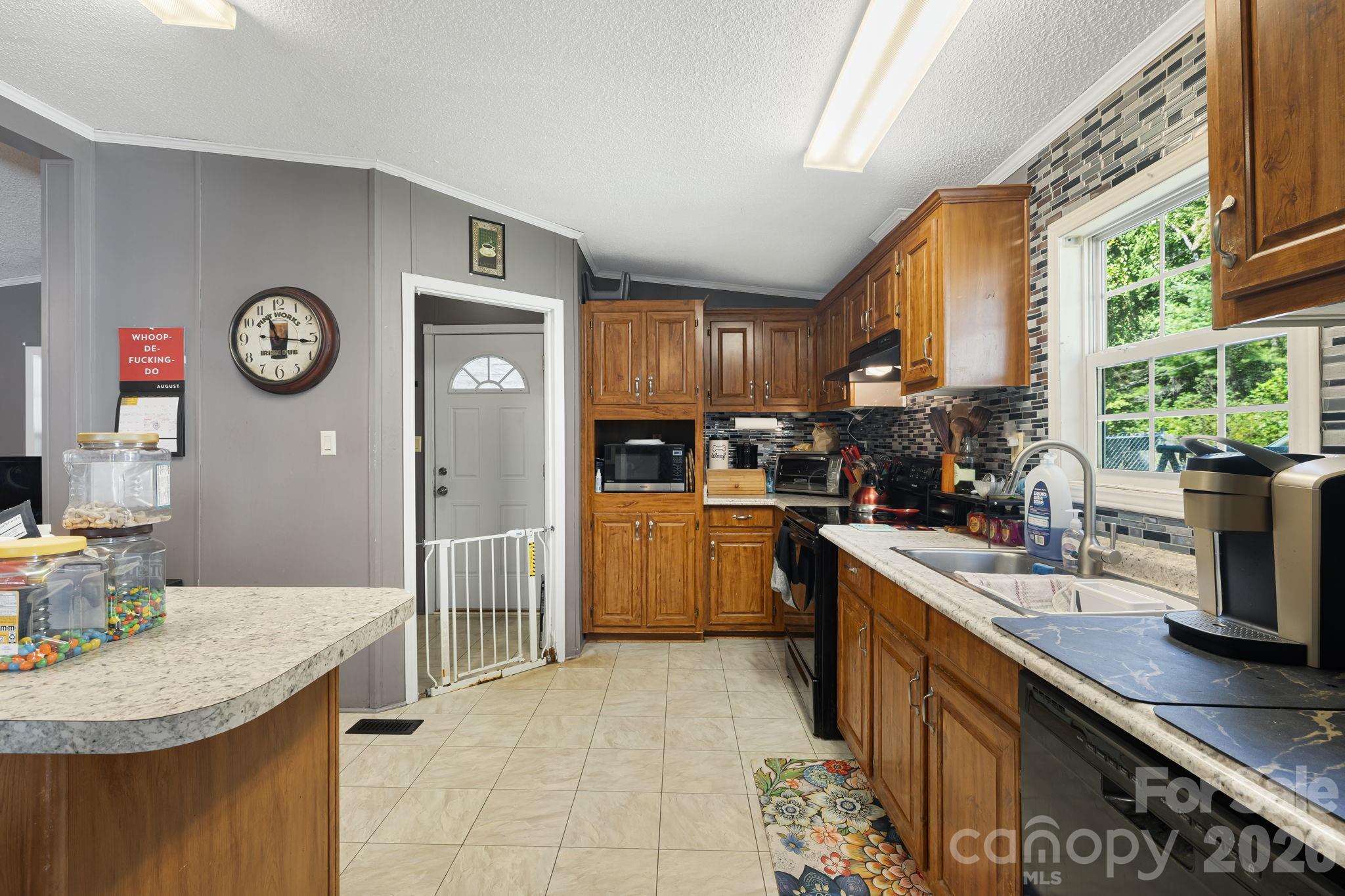 96 Fallswood Court — Hendersonville