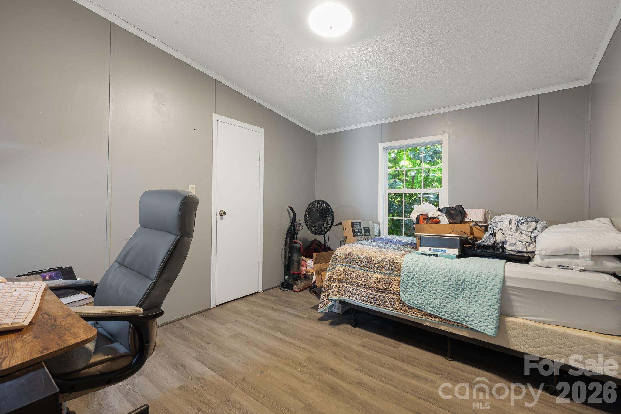 96 Fallswood Court — Hendersonville
