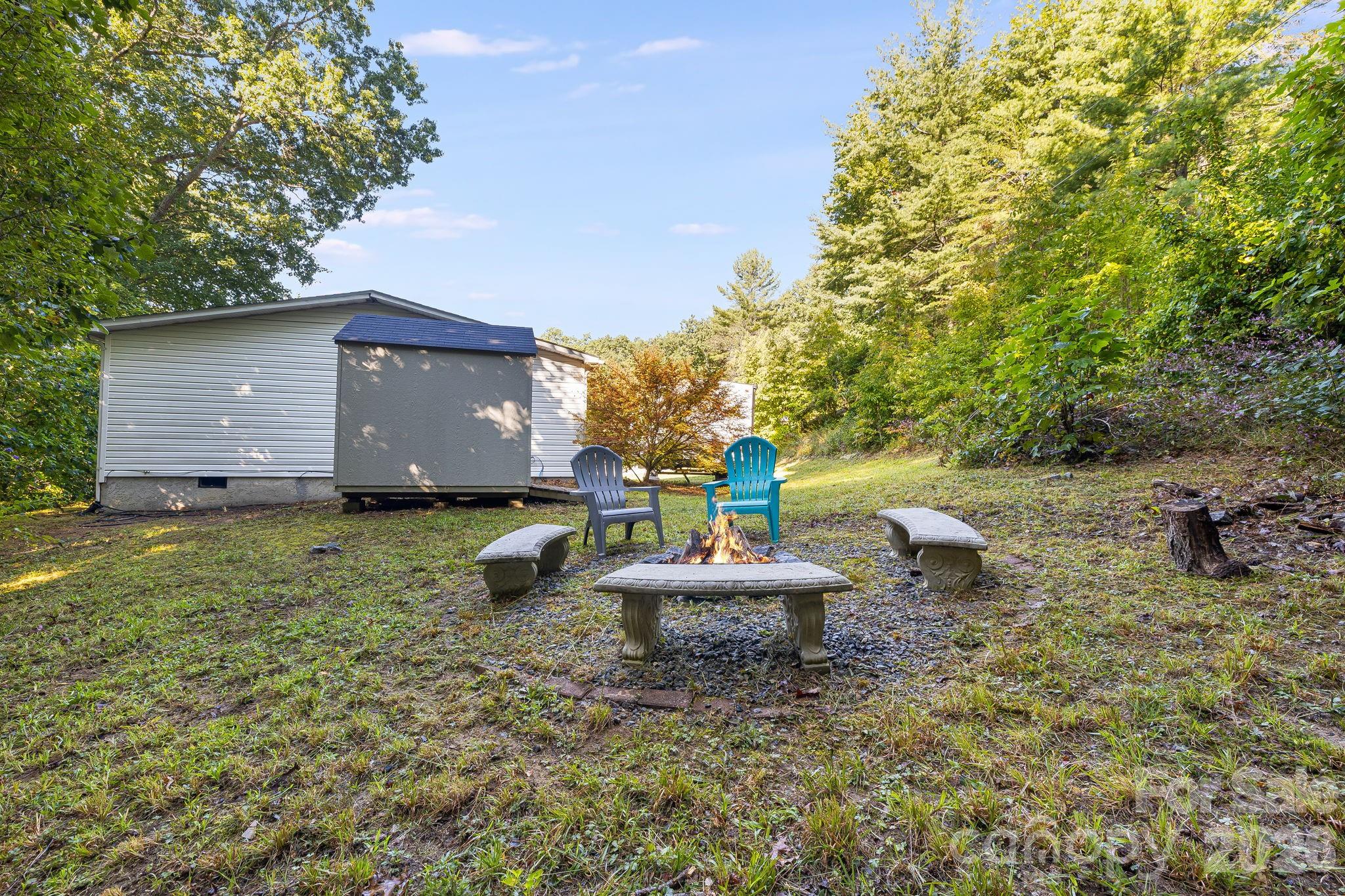 96 Fallswood Court — Hendersonville