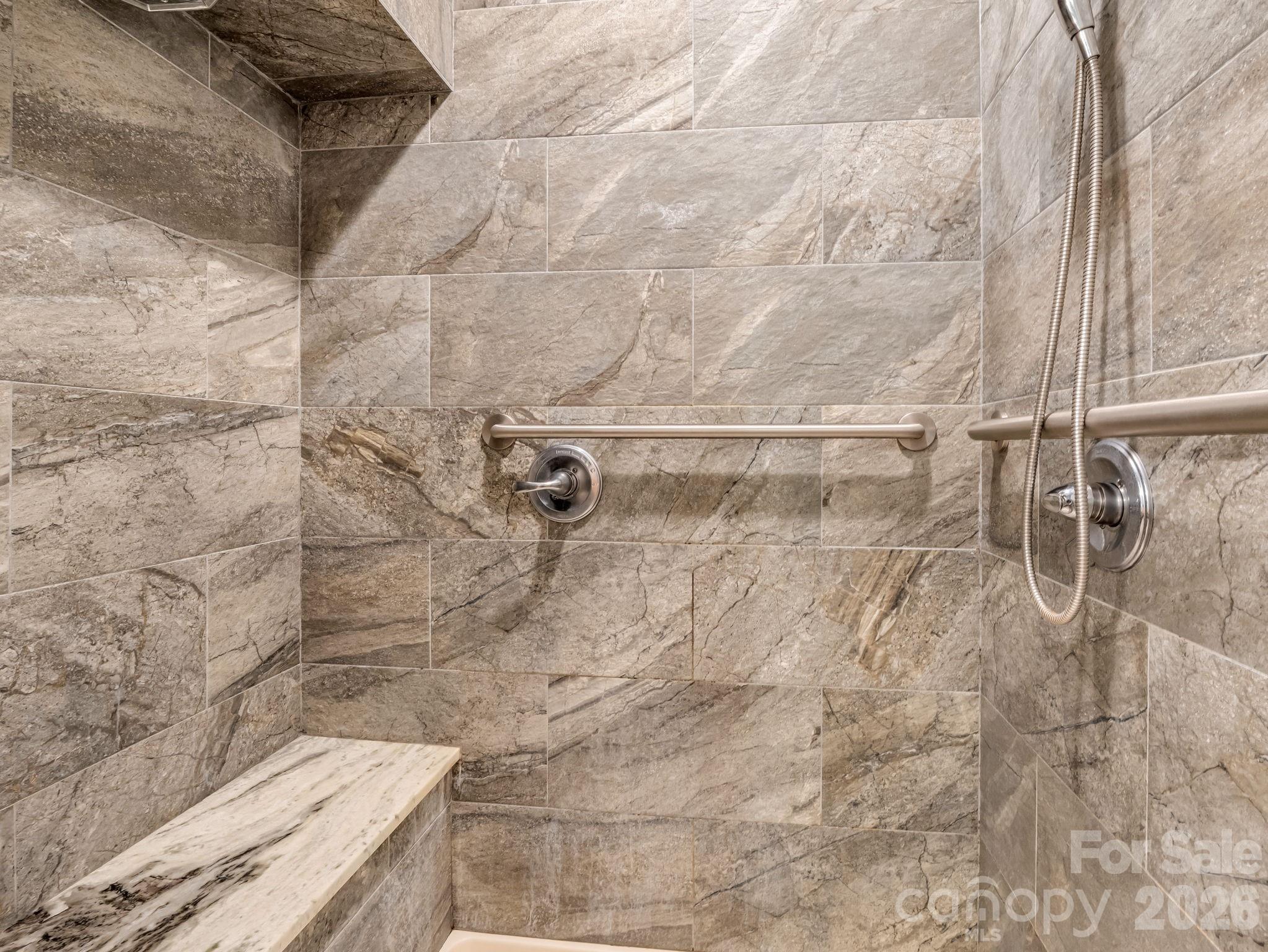 119 Mountain Bluff Trail — Hendersonville