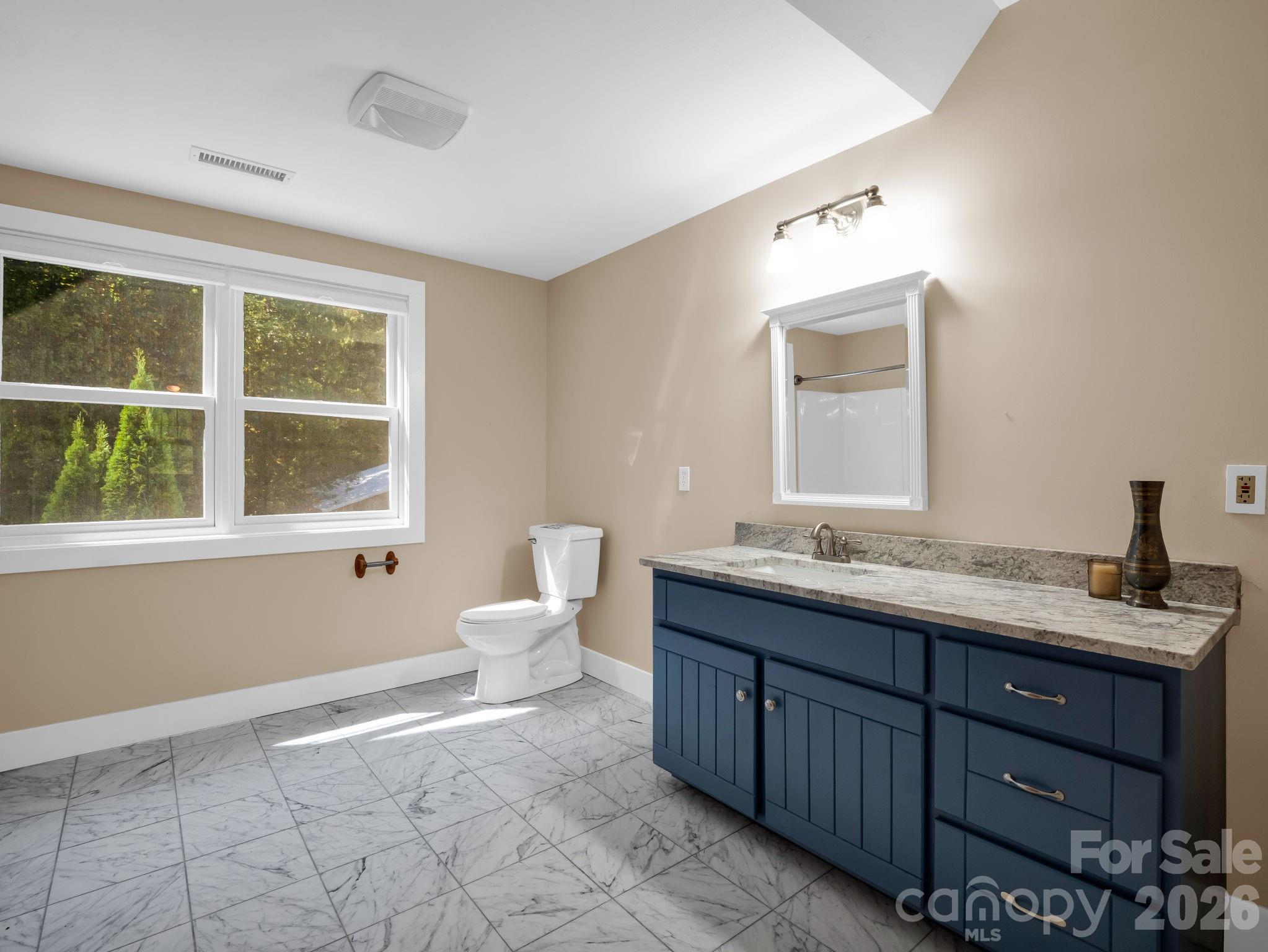 119 Mountain Bluff Trail — Hendersonville