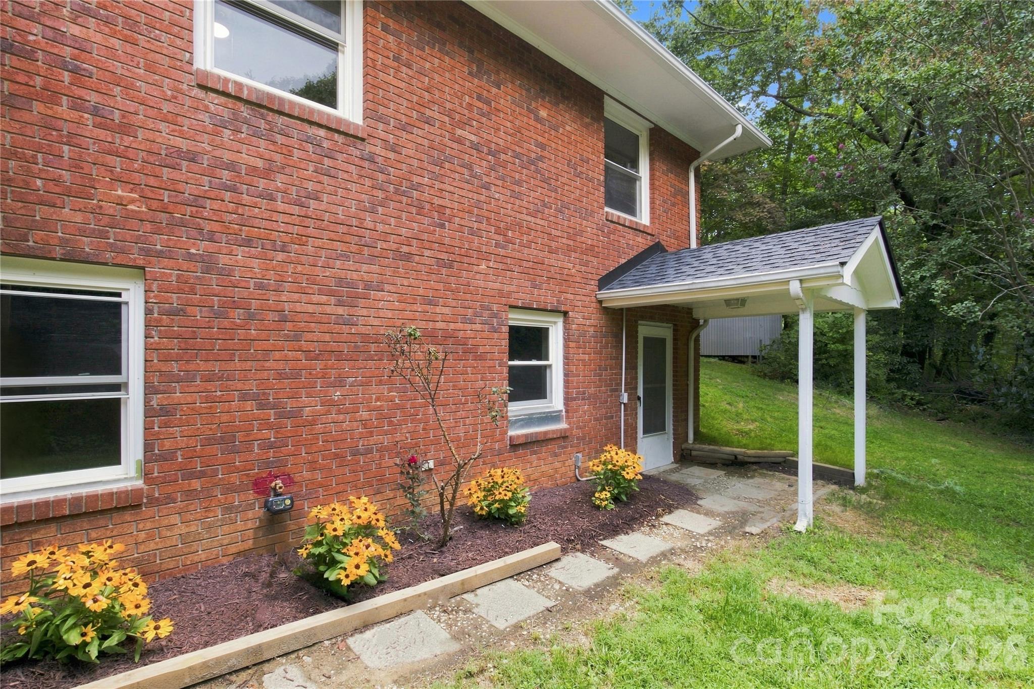 37 Guffey Mountain Road — Fairview