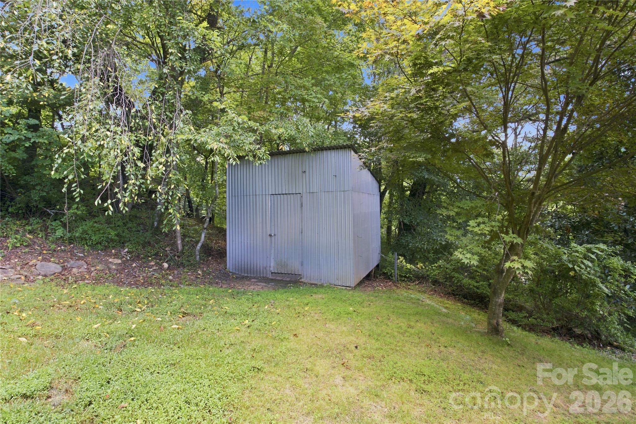 37 Guffey Mountain Road — Fairview