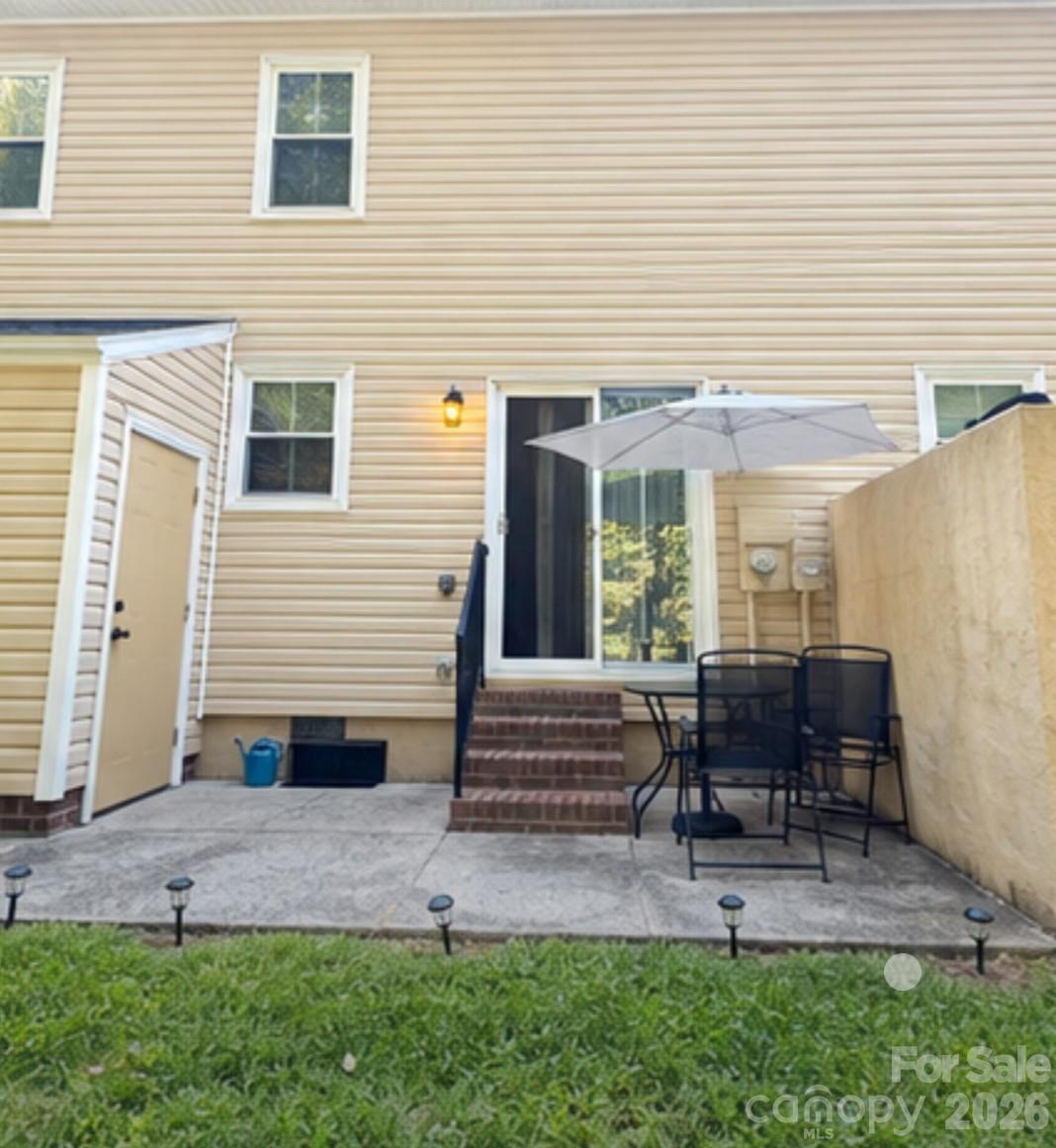 1117 Surry Lane — Gastonia
