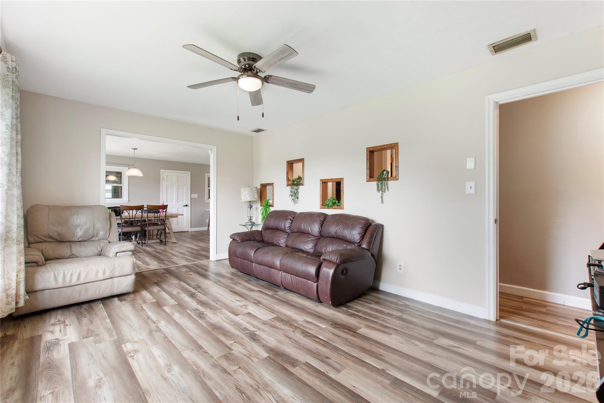 3333 Eastwood Avenue — Morganton