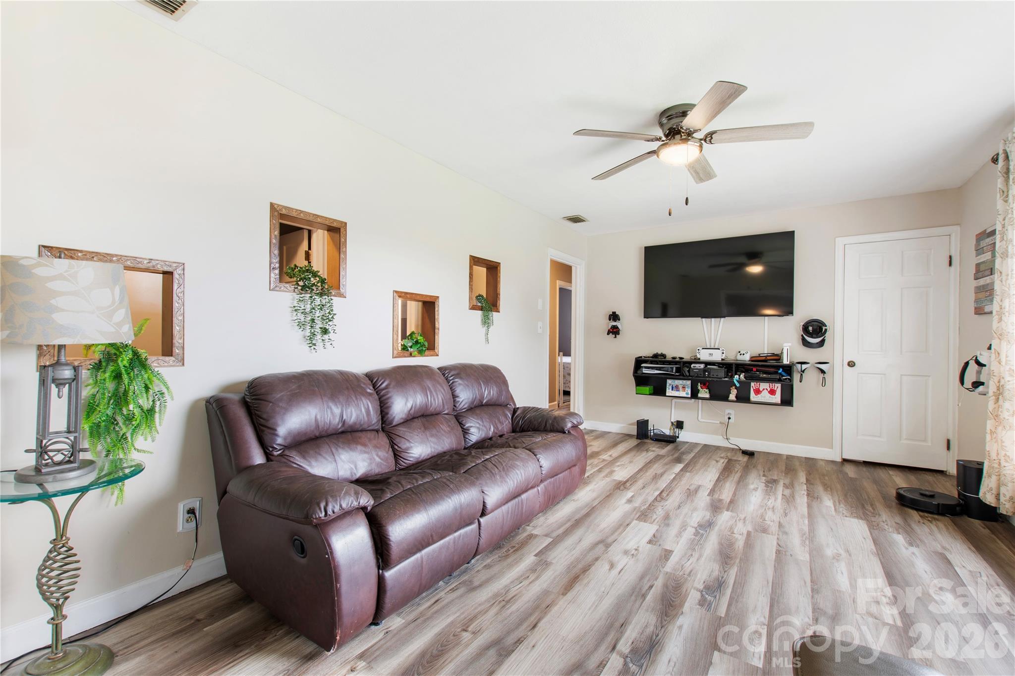 3333 Eastwood Avenue — Morganton