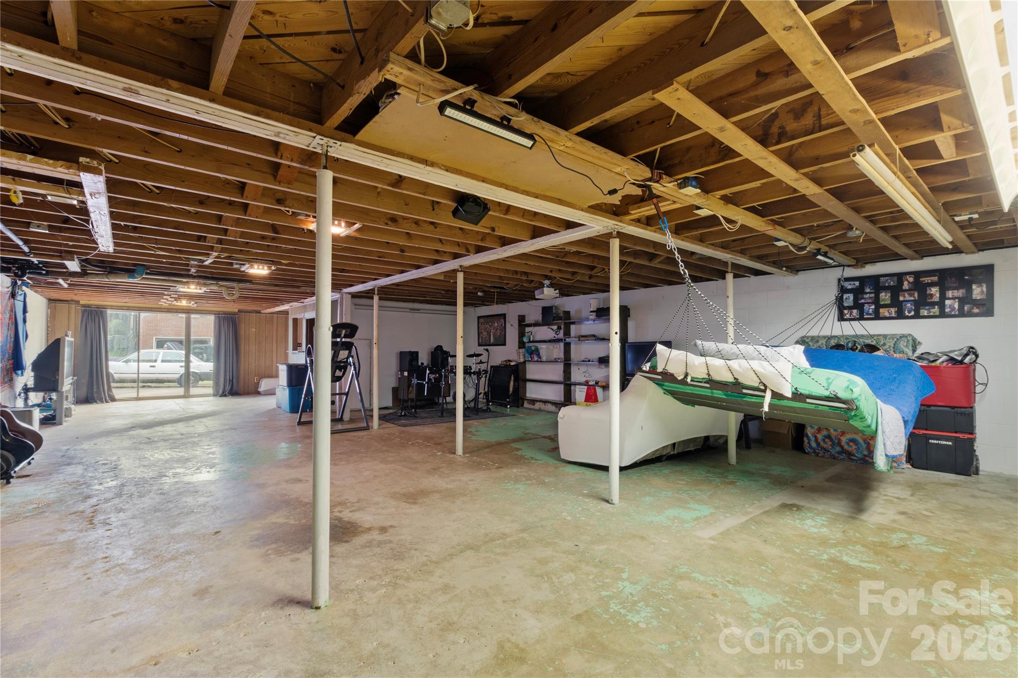 3333 Eastwood Avenue — Morganton