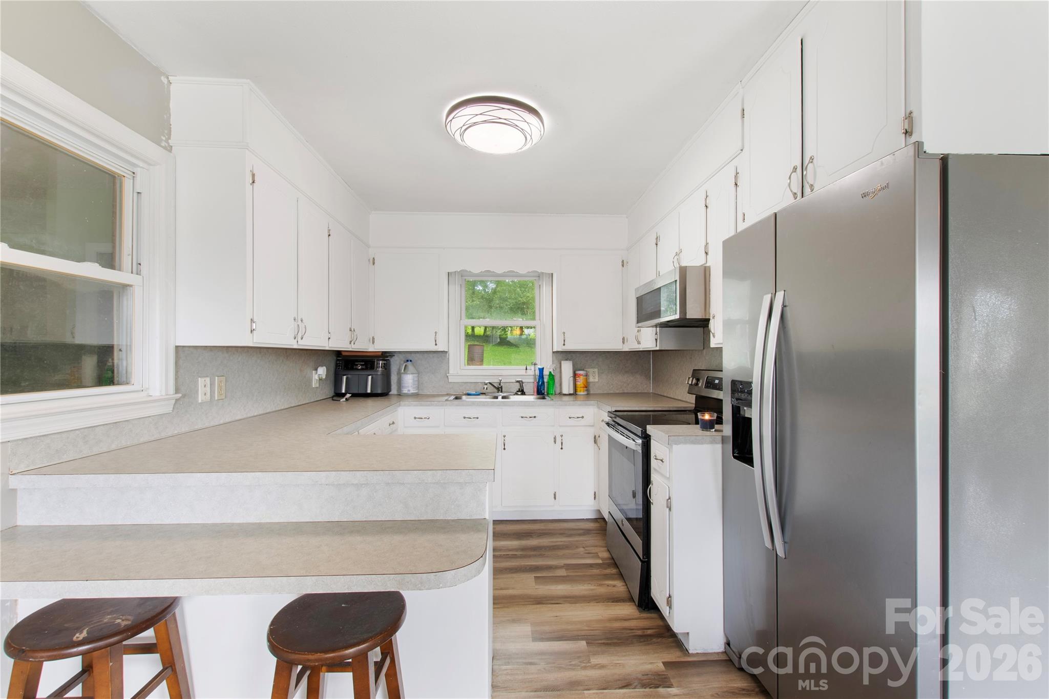 3333 Eastwood Avenue — Morganton
