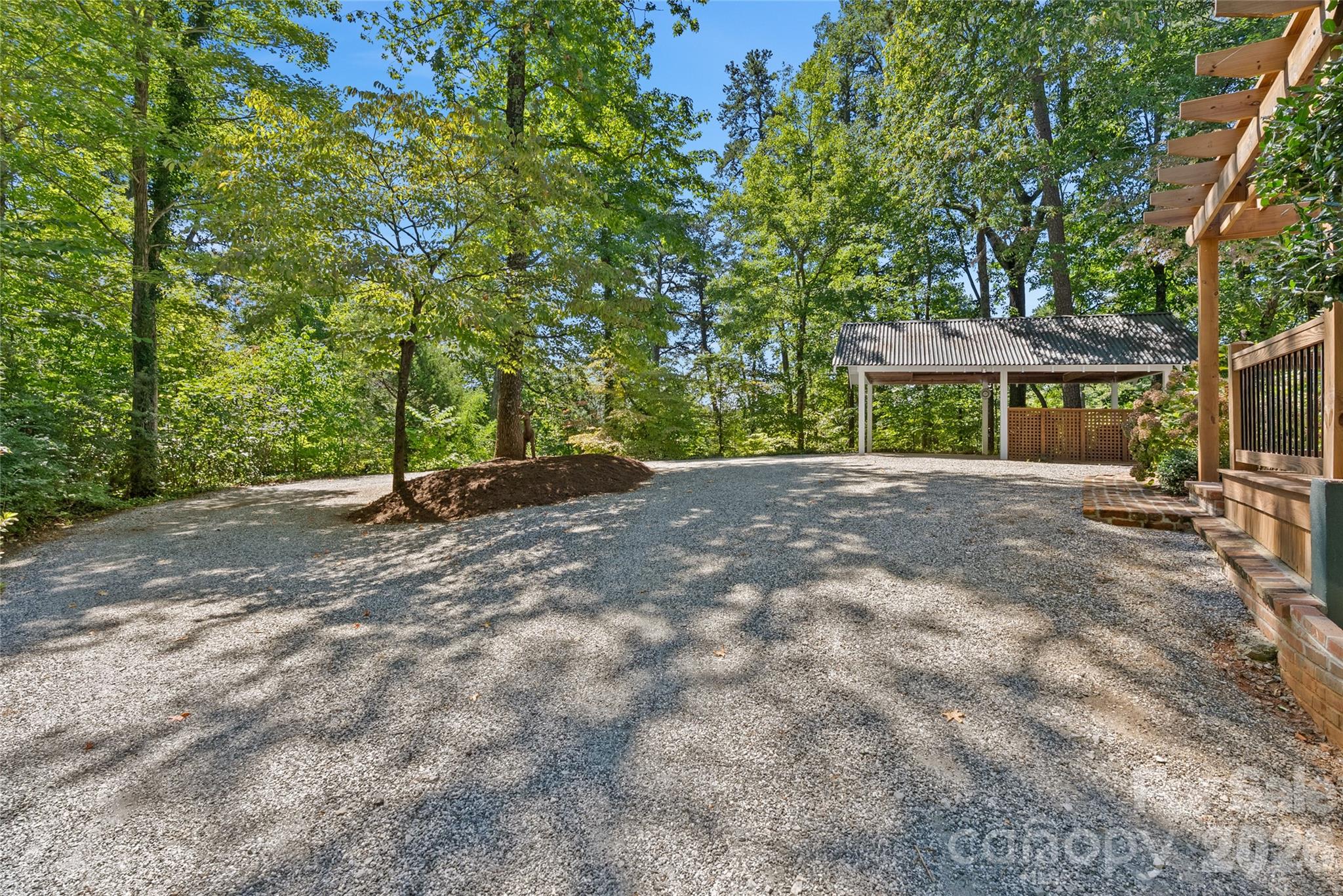 566 Canebrake Road — Tryon
