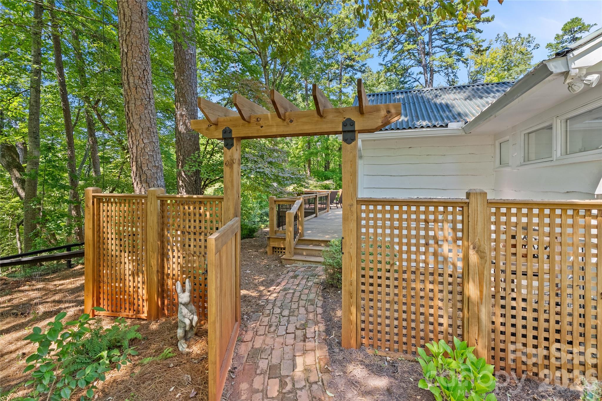 566 Canebrake Road — Tryon