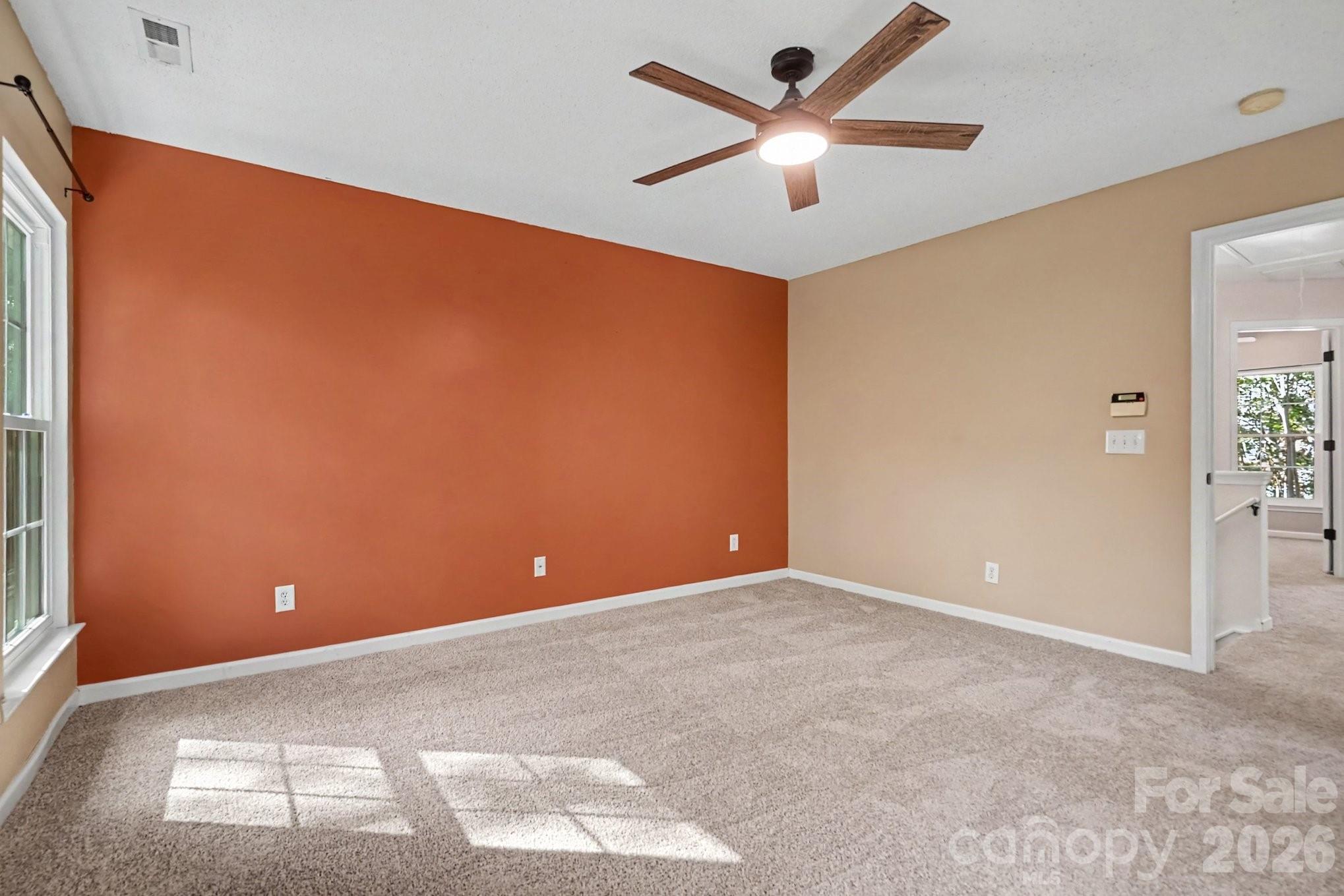 8041 Stoneham Court — Charlotte