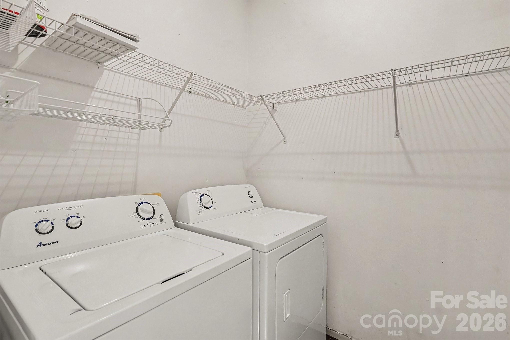 8041 Stoneham Court — Charlotte