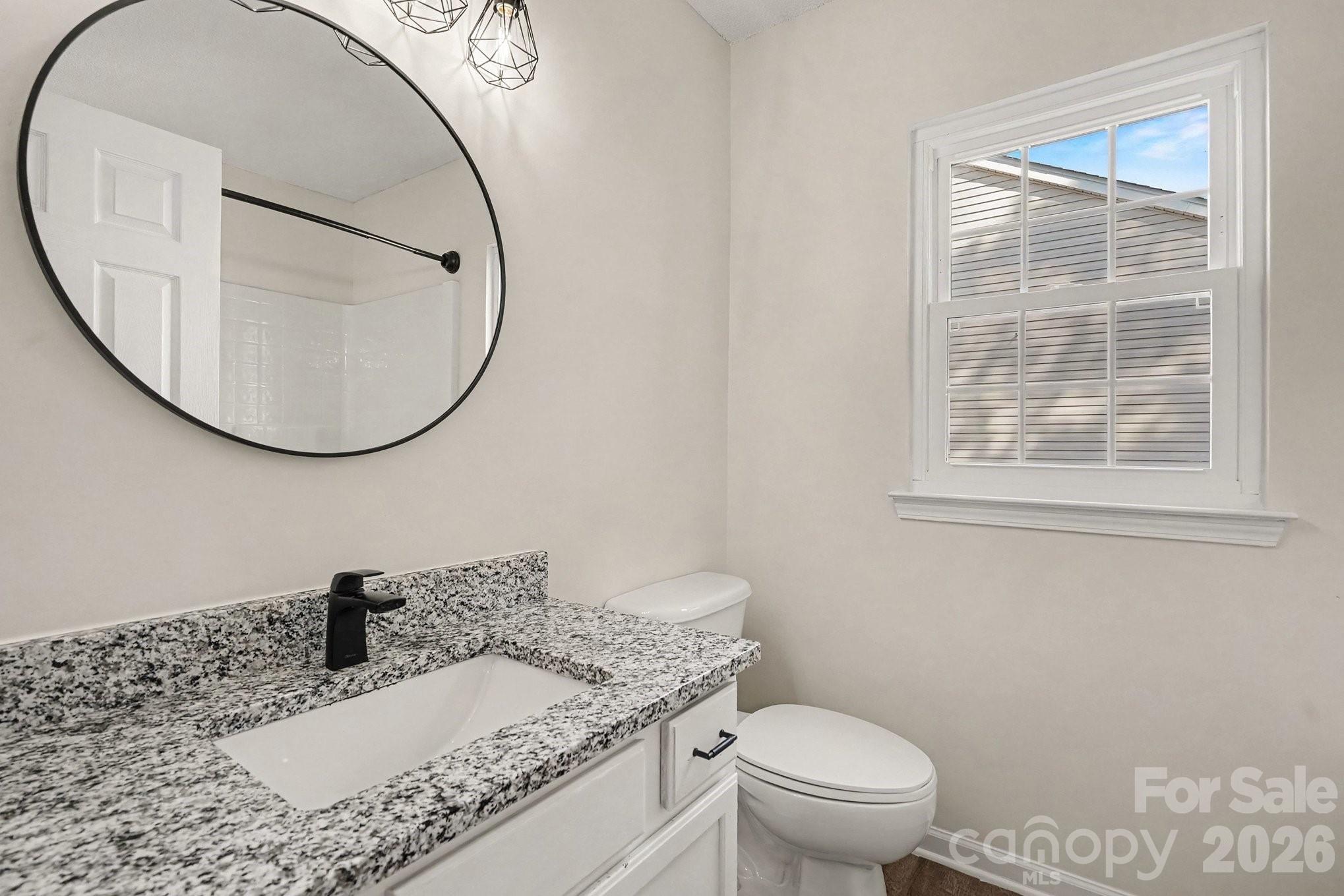 8041 Stoneham Court — Charlotte
