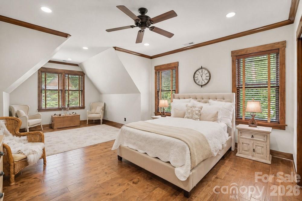 9208 Flying Eagle Lane — Charlotte