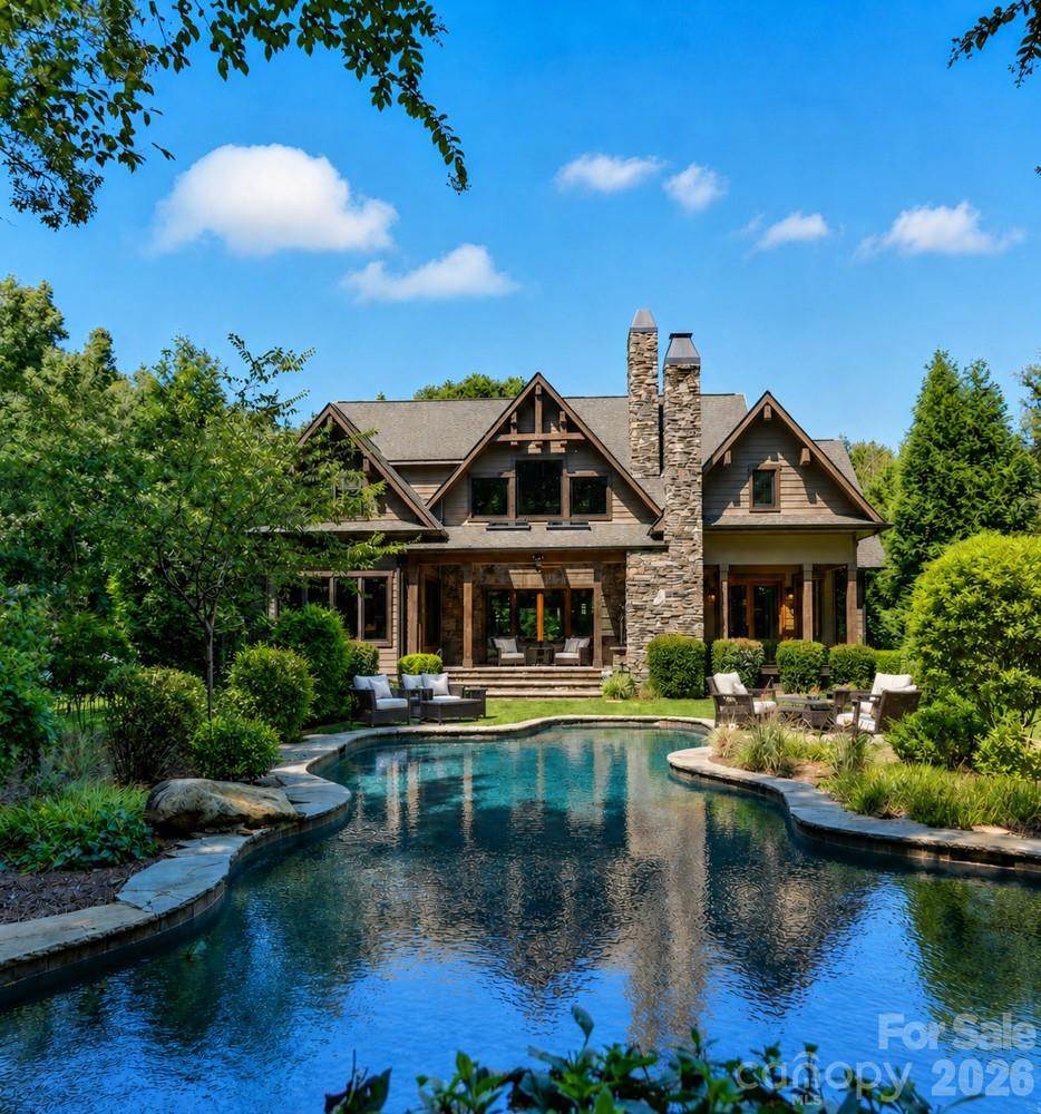 9208 Flying Eagle Lane — Charlotte
