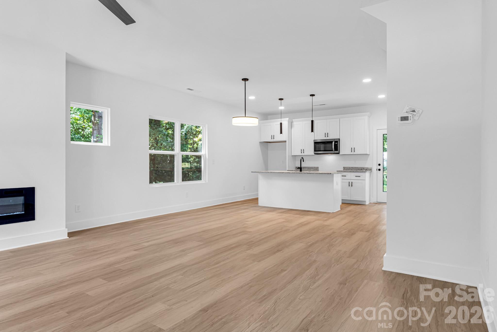 114 N Yadkin Avenue — Spencer