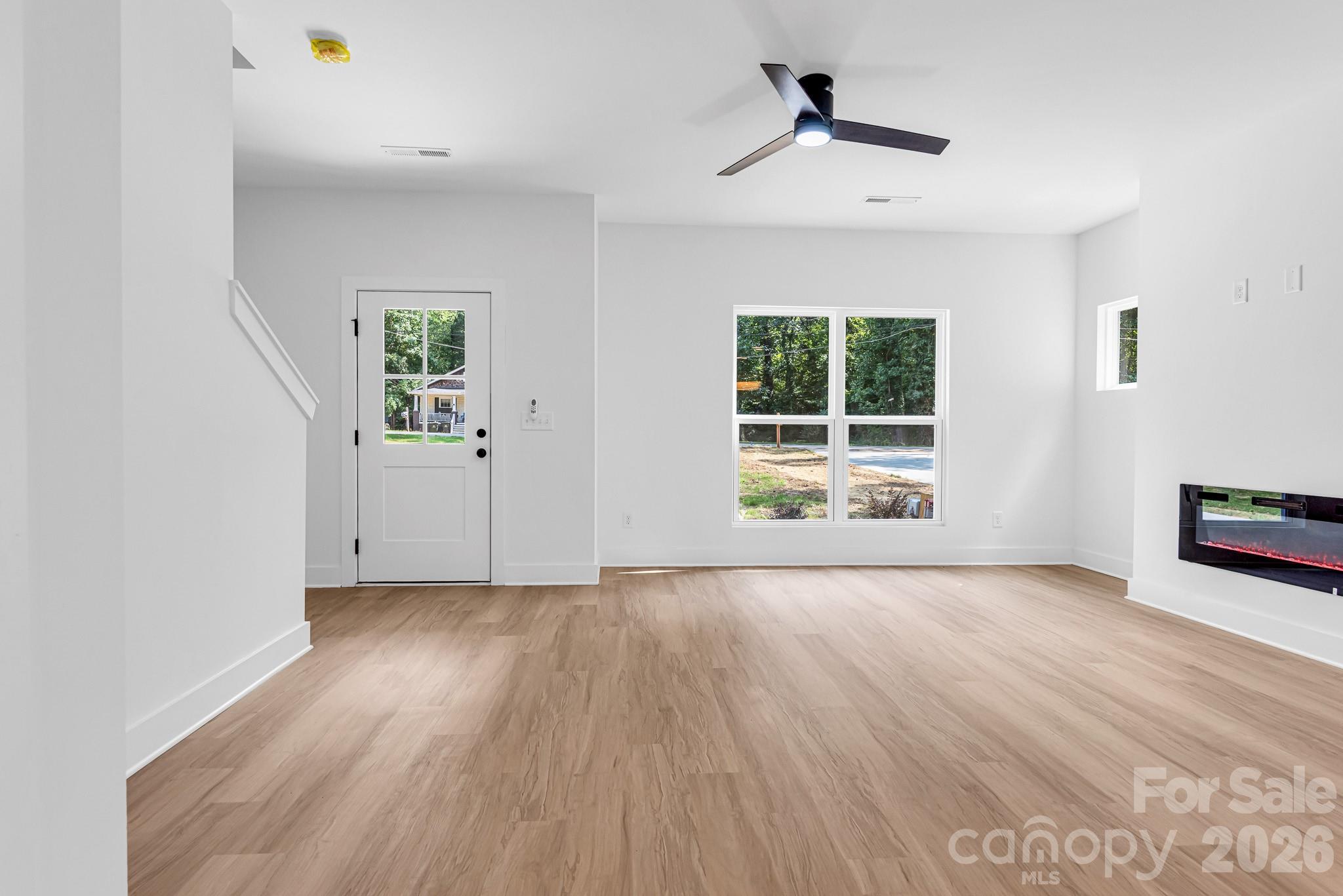 114 N Yadkin Avenue — Spencer