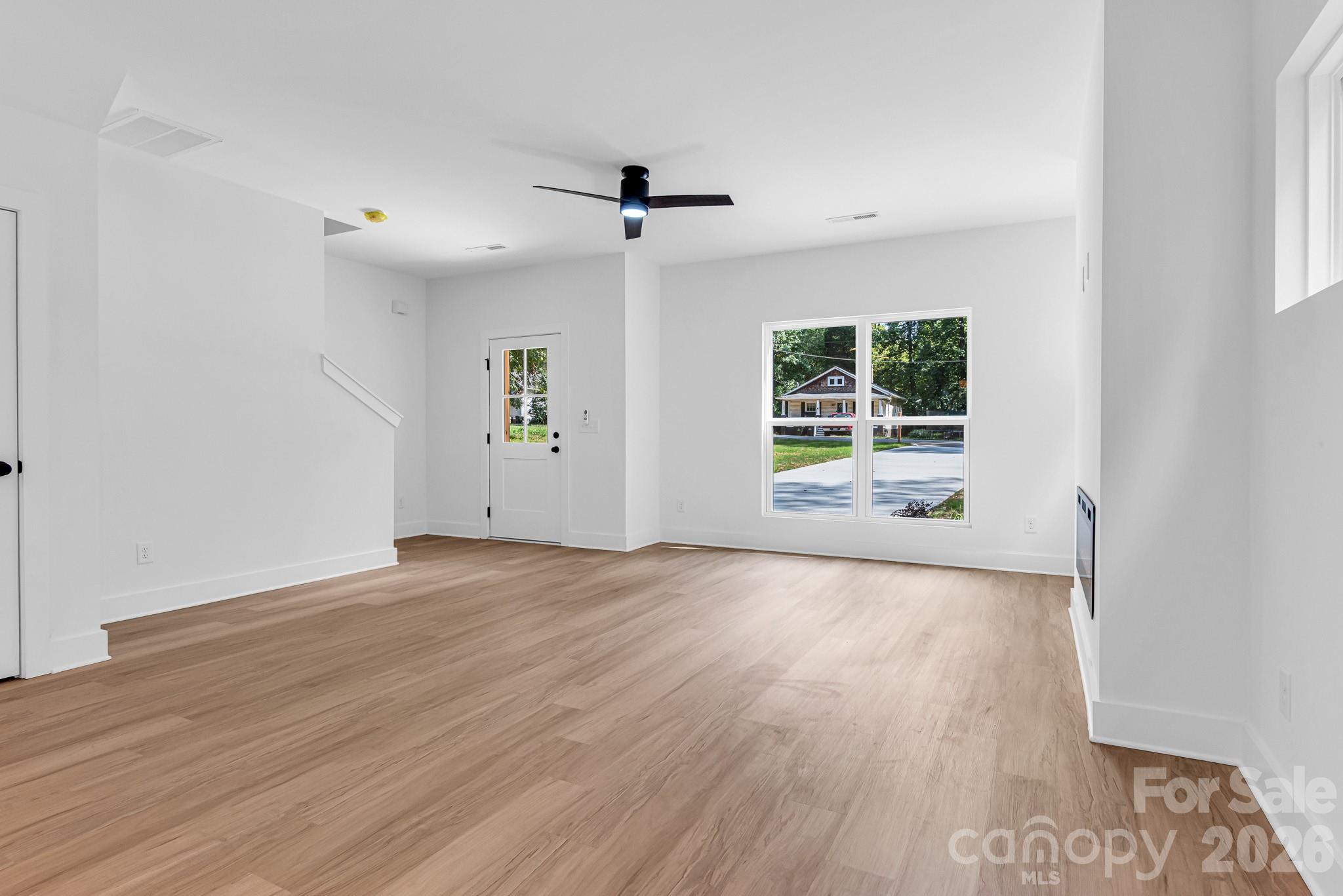 114 N Yadkin Avenue — Spencer