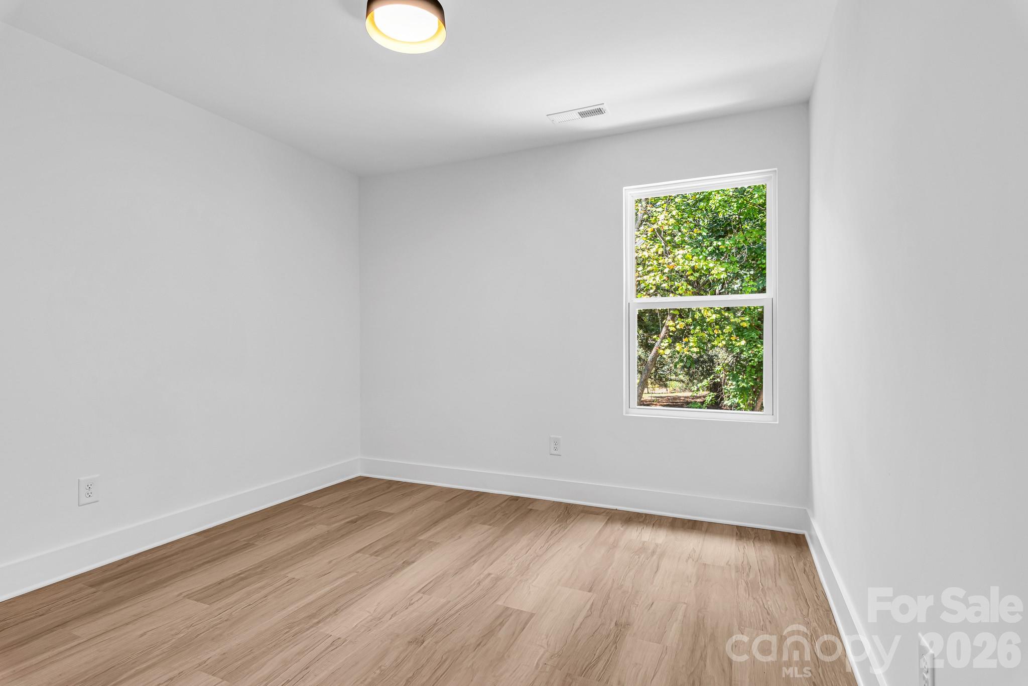114 N Yadkin Avenue — Spencer