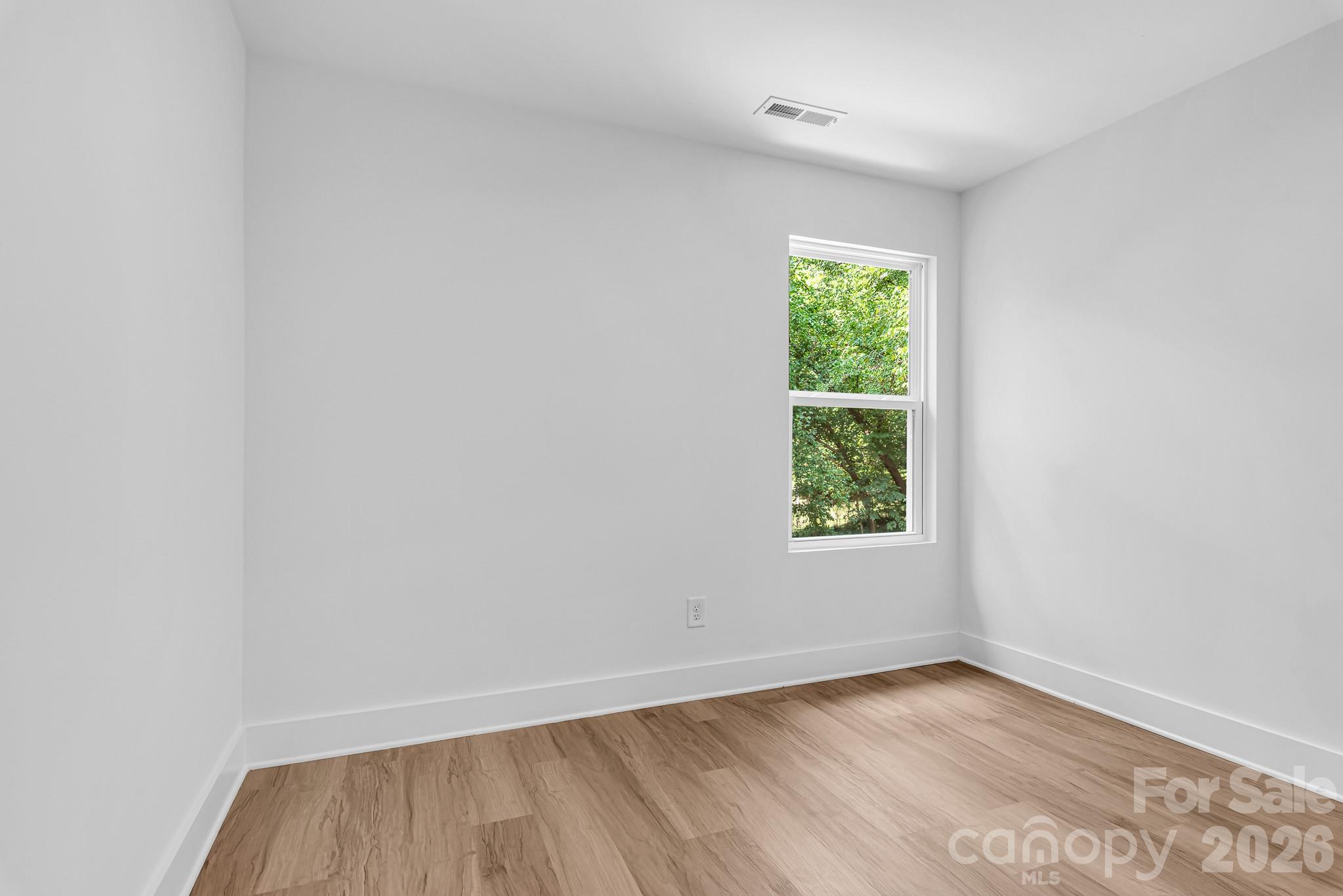 114 N Yadkin Avenue — Spencer