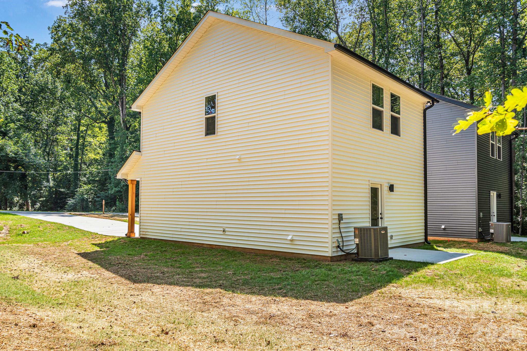 114 N Yadkin Avenue — Spencer