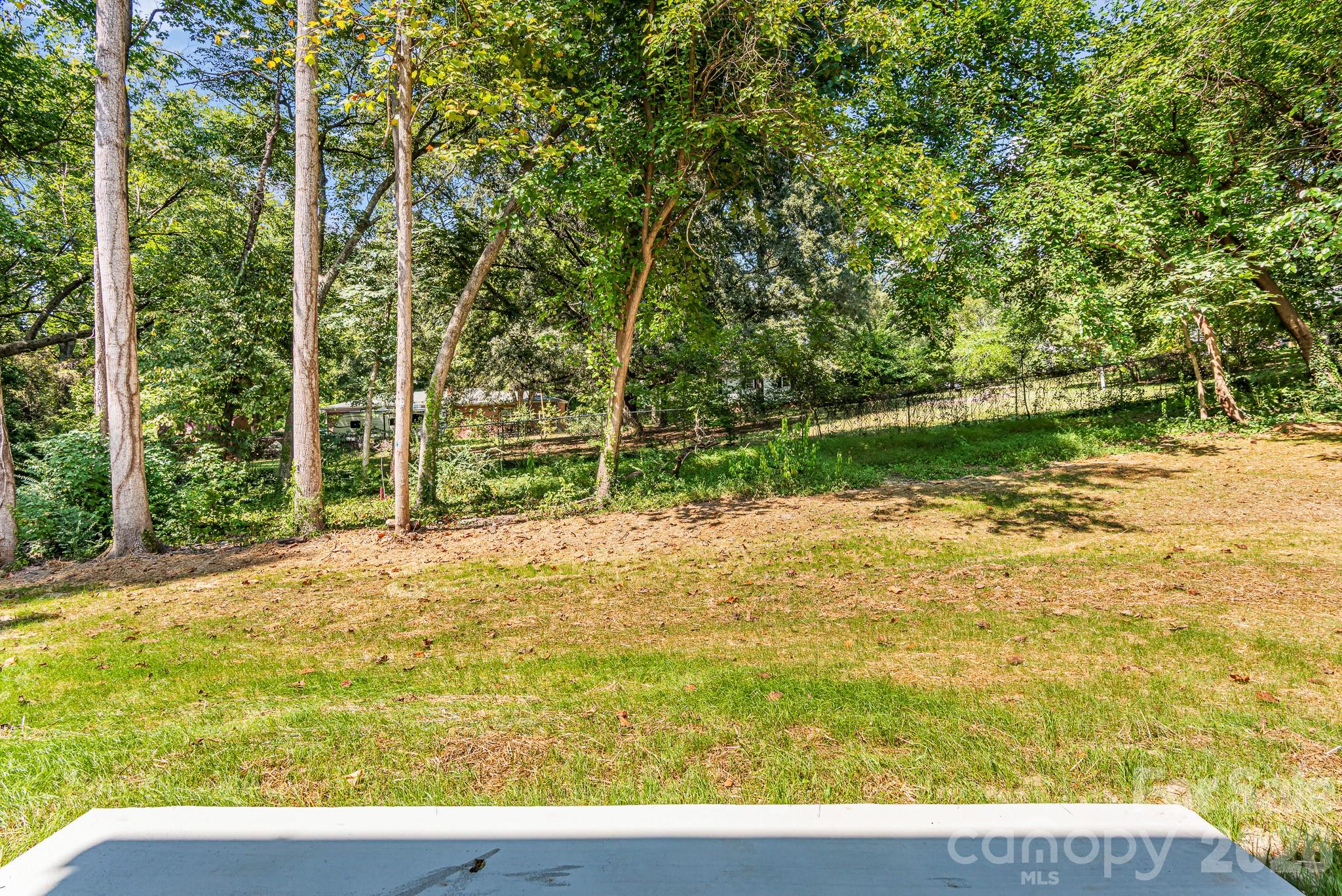 114 N Yadkin Avenue — Spencer