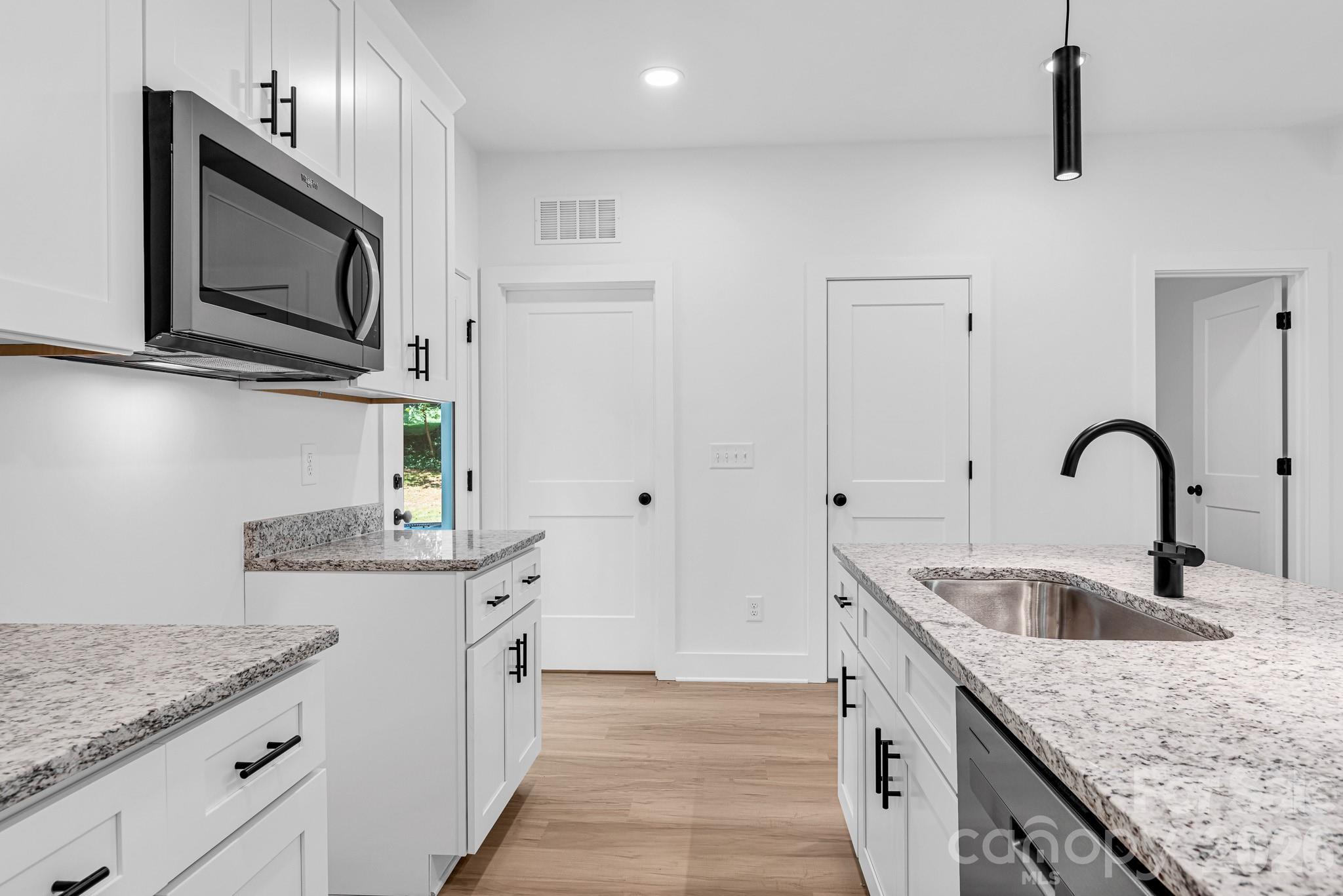 112 N Yadkin Avenue — Spencer