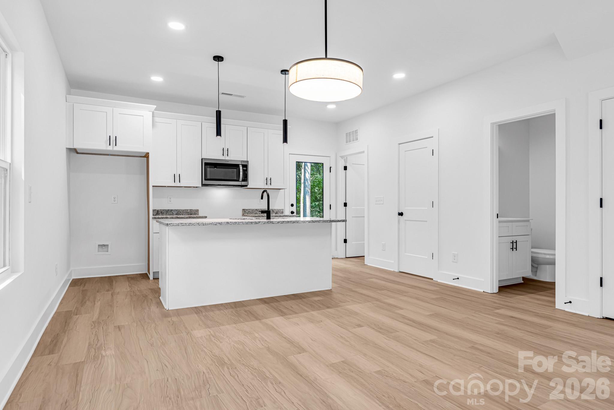112 N Yadkin Avenue — Spencer