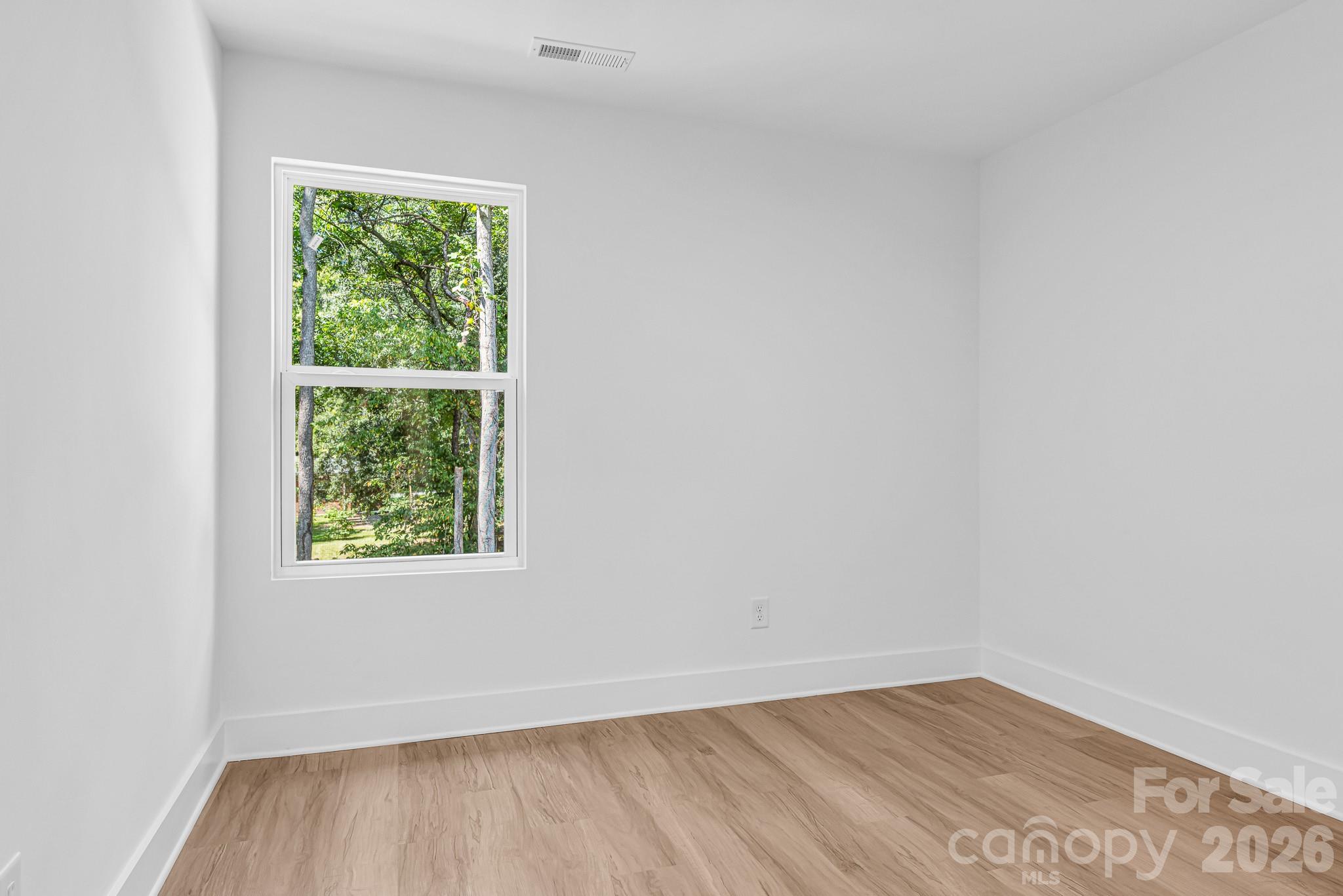 112 N Yadkin Avenue — Spencer