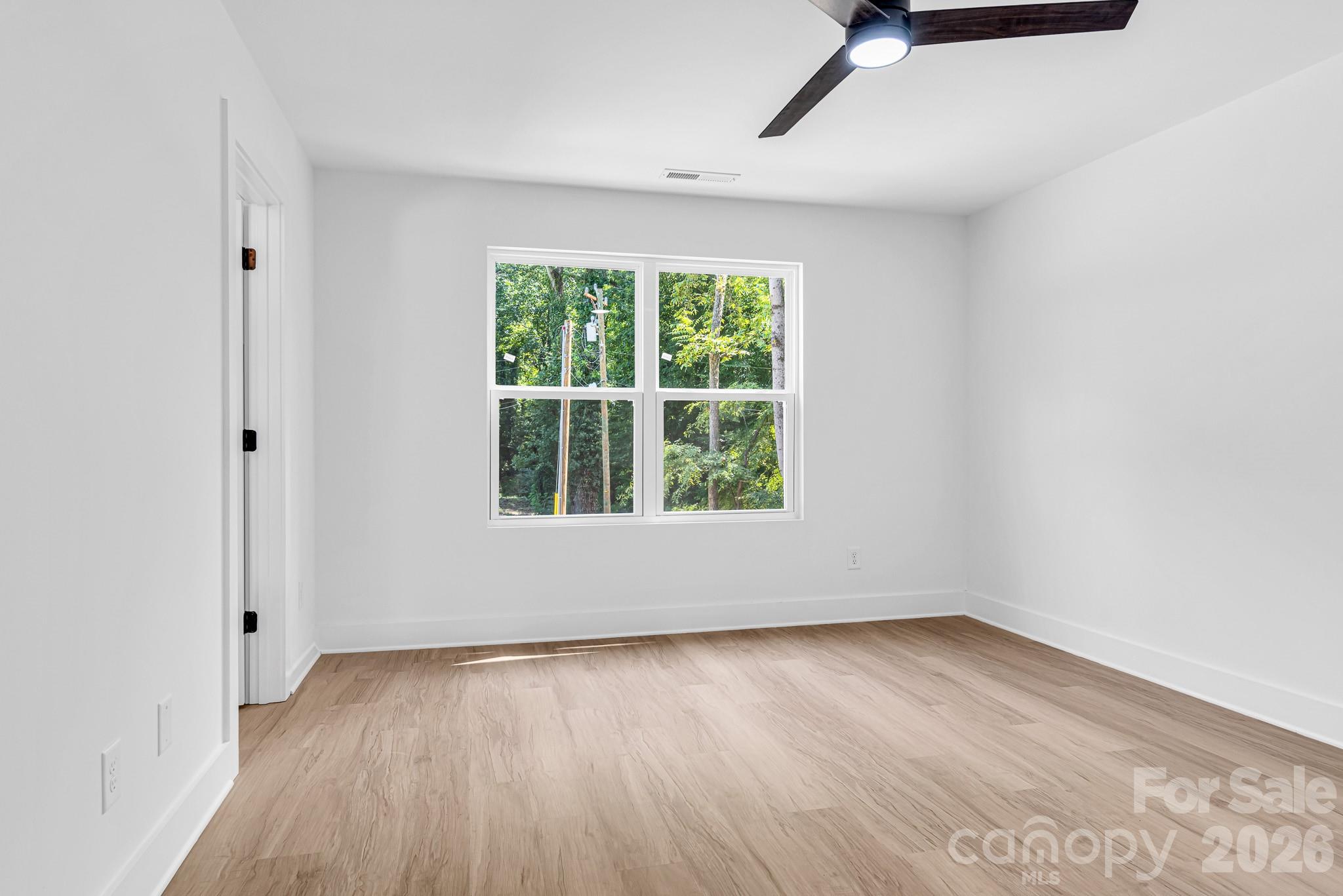 112 N Yadkin Avenue — Spencer