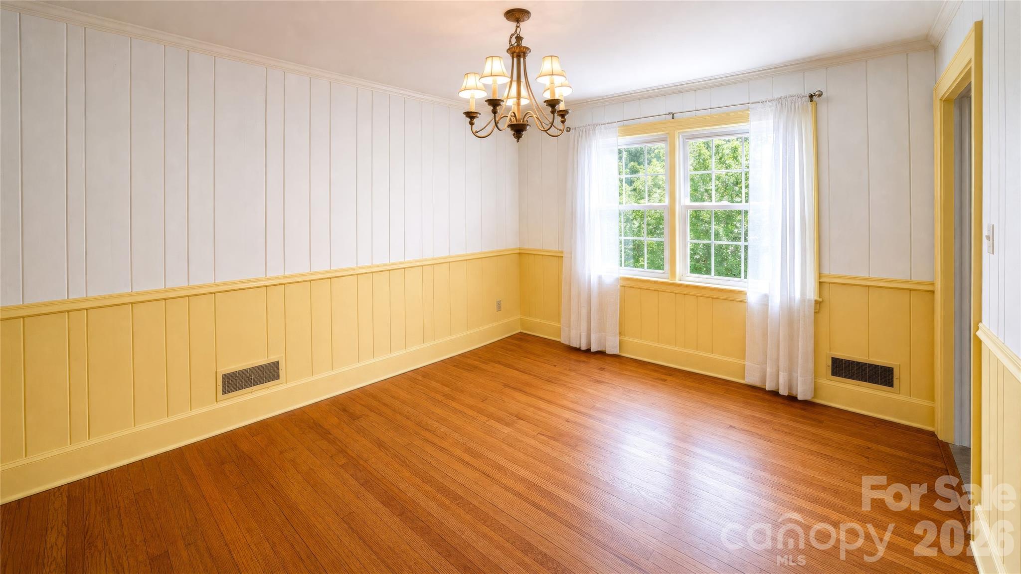 115 N Chestnut Street — Morganton
