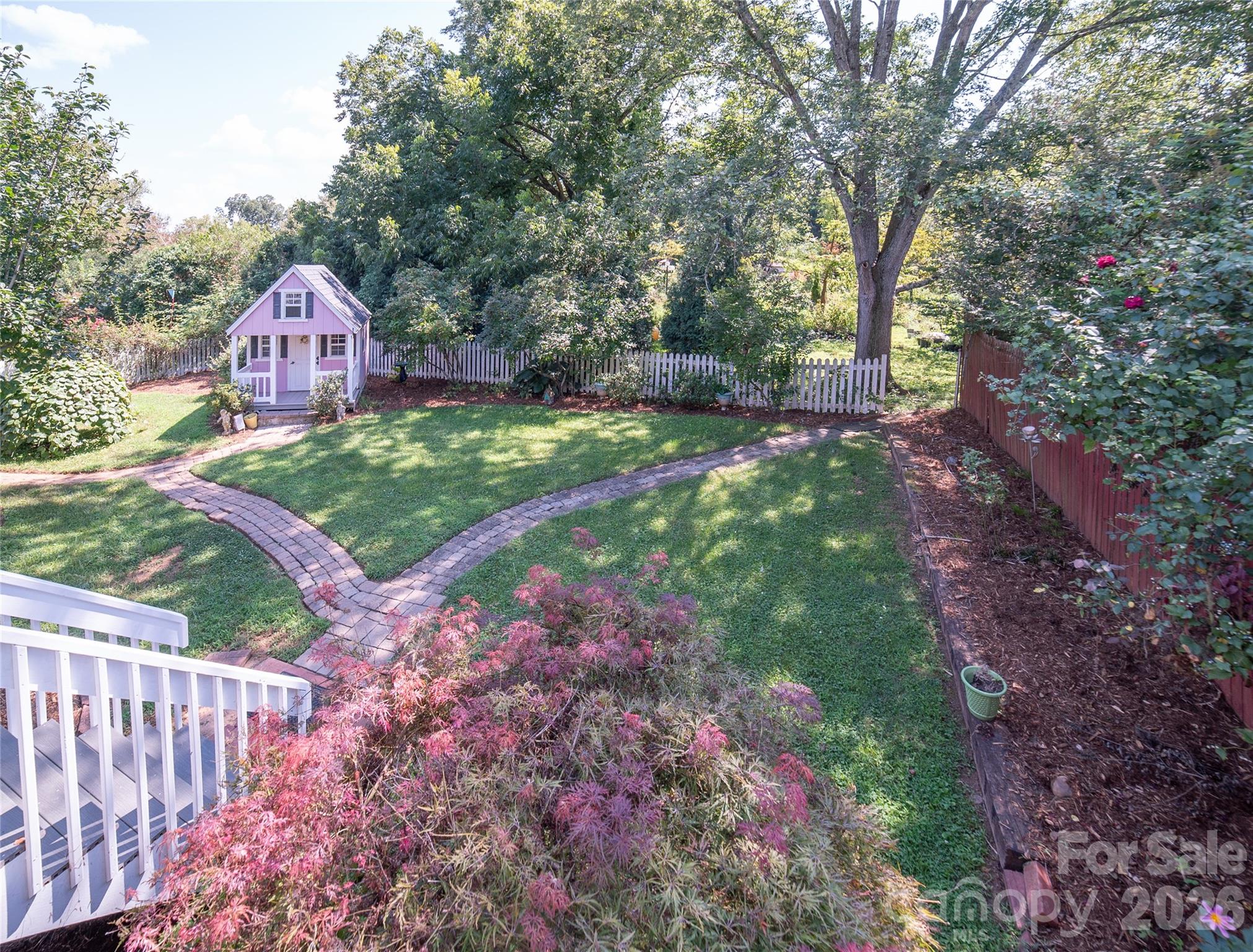 115 N Chestnut Street — Morganton