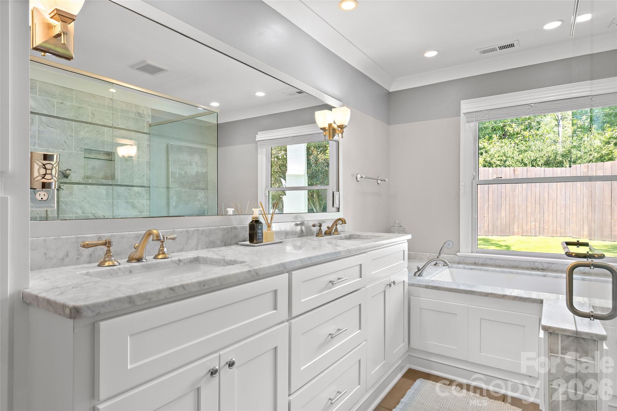 3615 Pickwick Lane — Charlotte