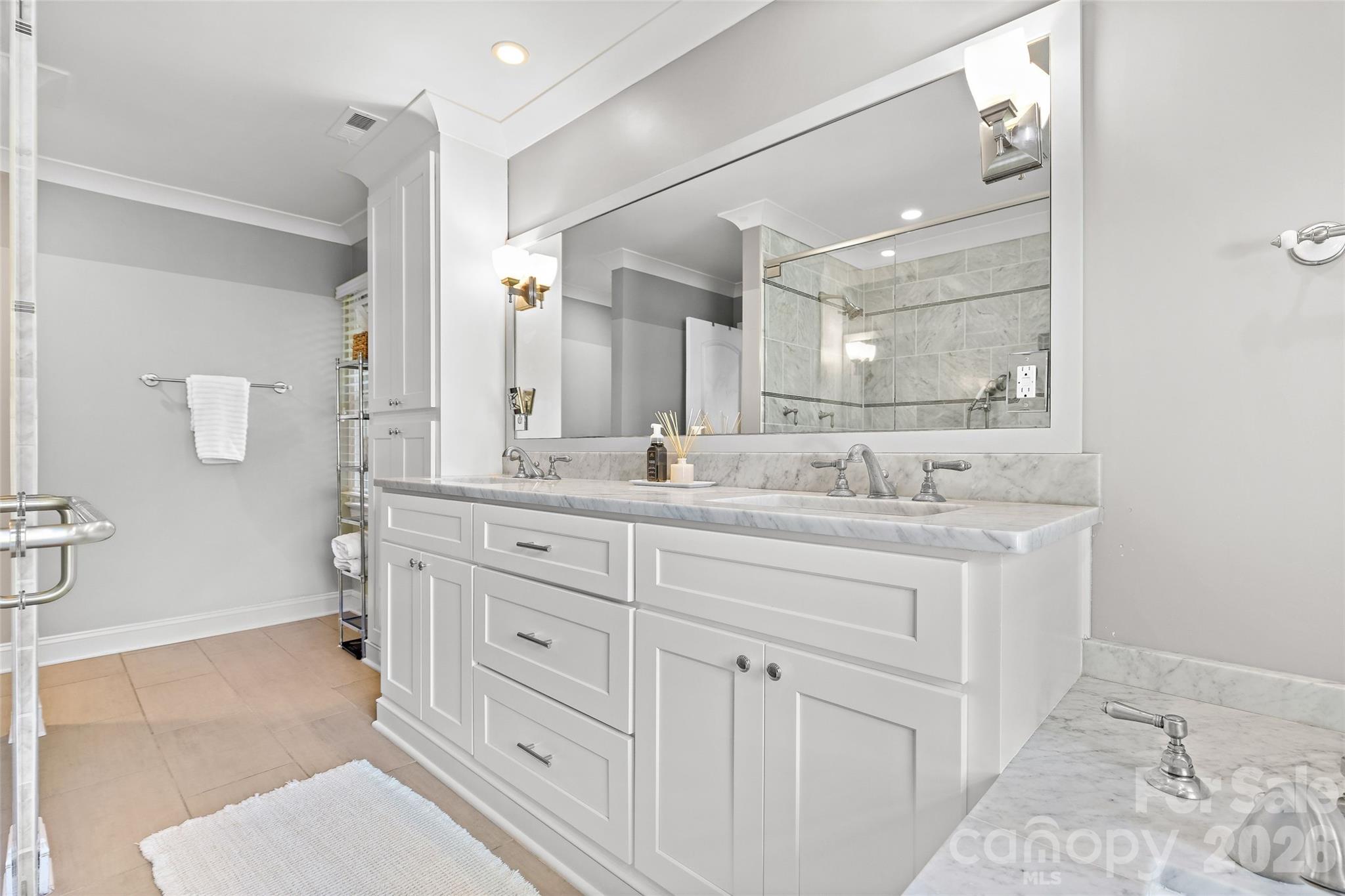 3615 Pickwick Lane — Charlotte