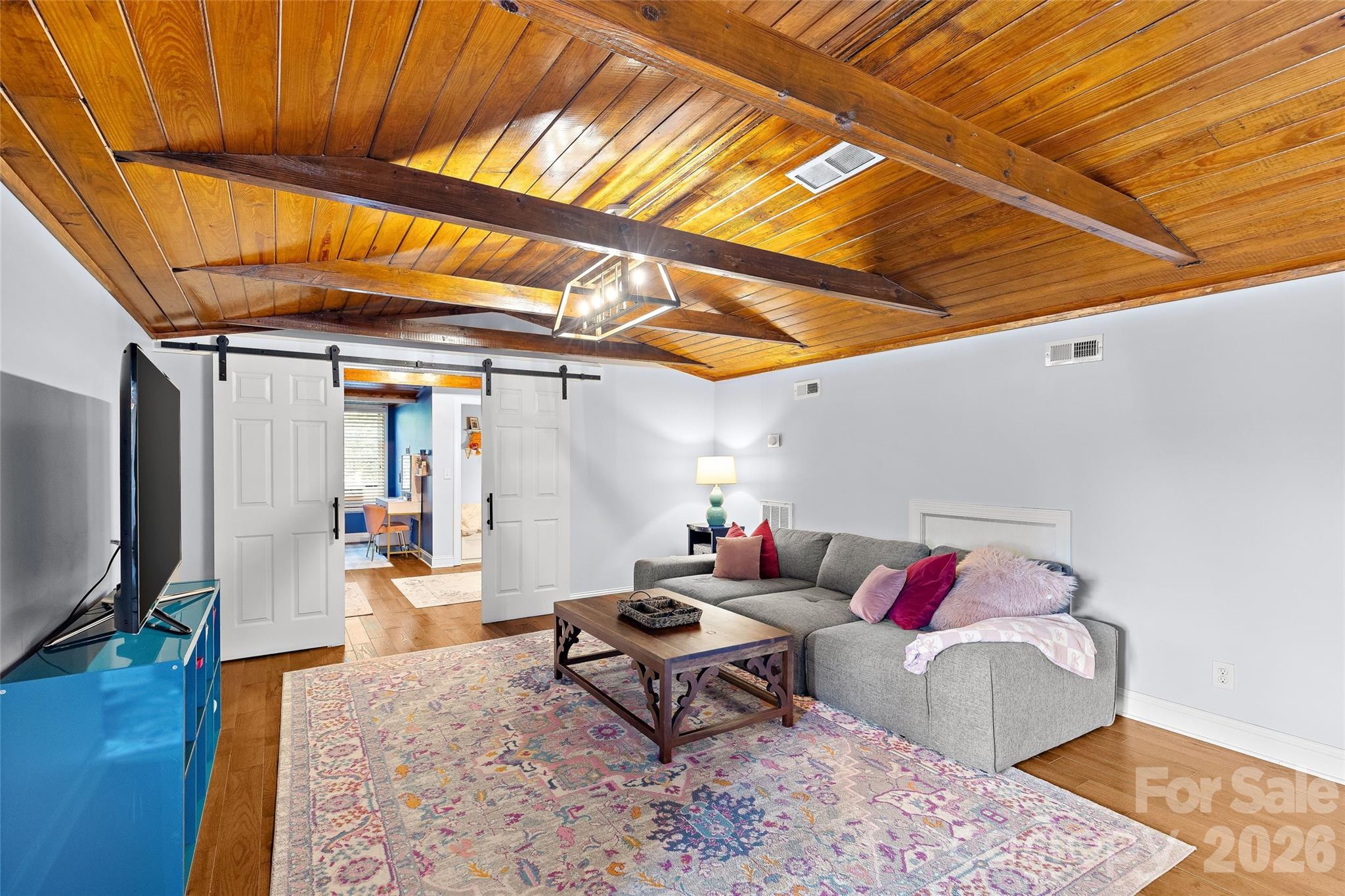 3615 Pickwick Lane — Charlotte